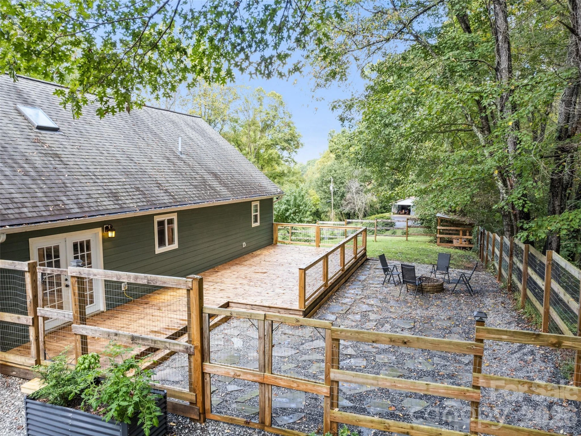 364 Lee Street - Photo 5