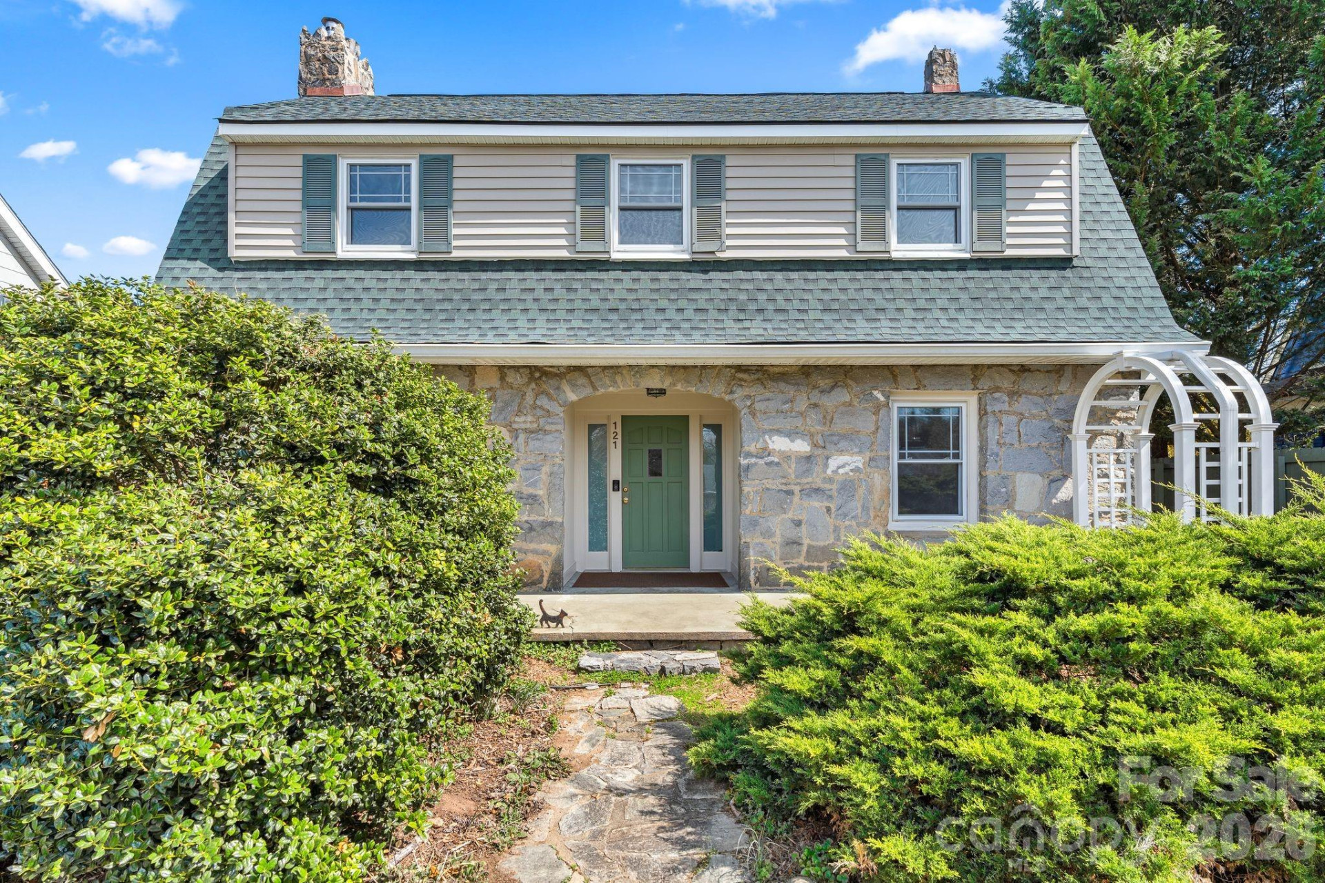 121 Westwood Road - Photo 2