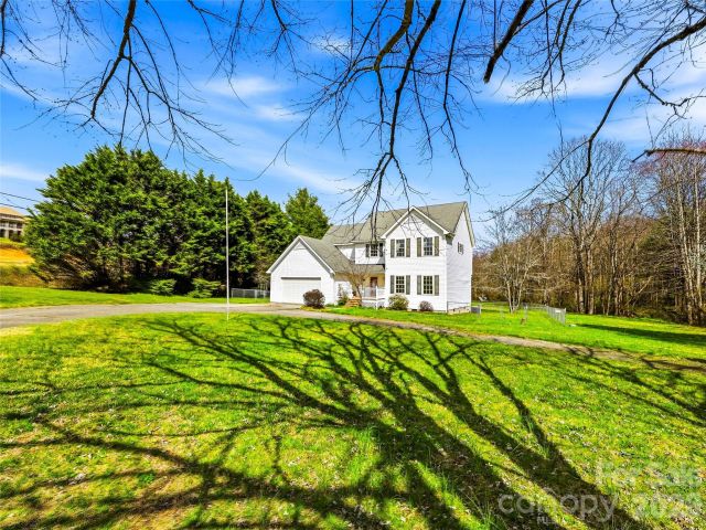 61 Rolling Hills Road, Mills River, NC, 28759