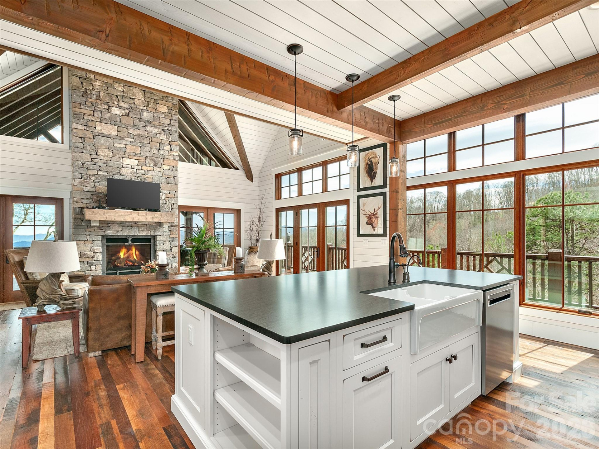 2670 Sleepy Hollow Drive - Photo 14