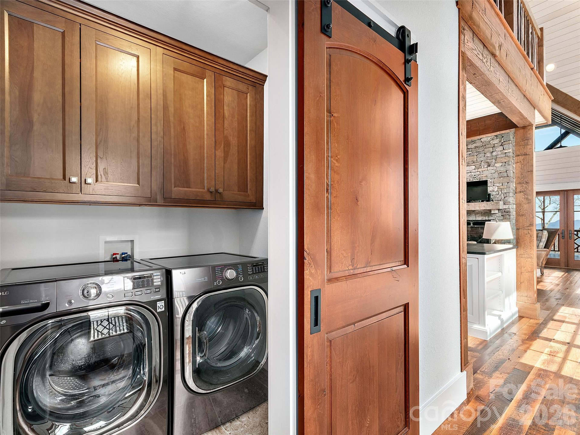 2670 Sleepy Hollow Drive - Photo 15