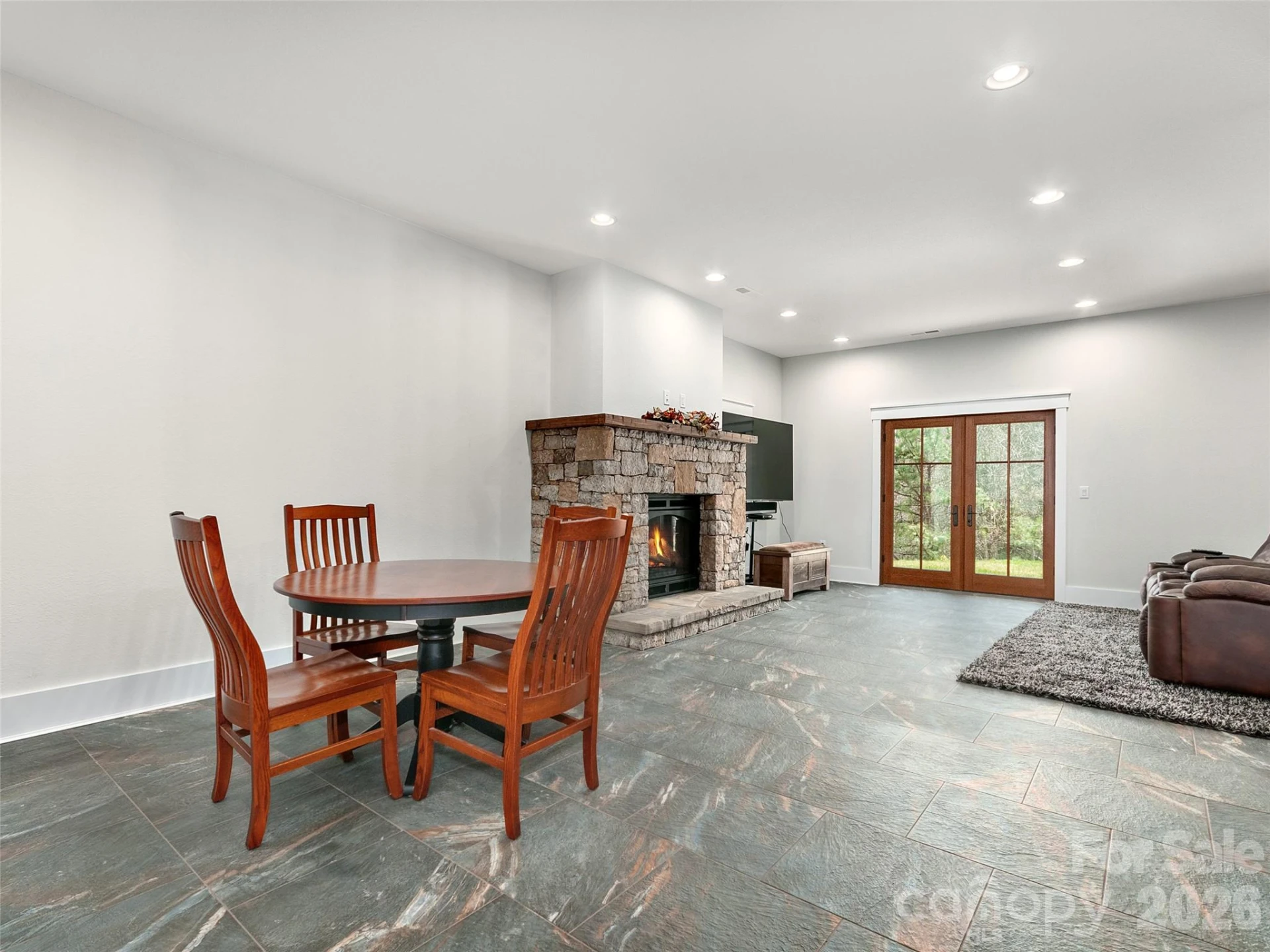 2670 Sleepy Hollow Drive - Photo 28