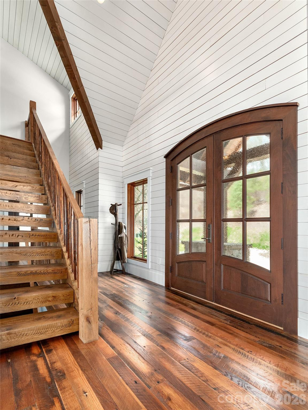 2670 Sleepy Hollow Drive - Photo 5