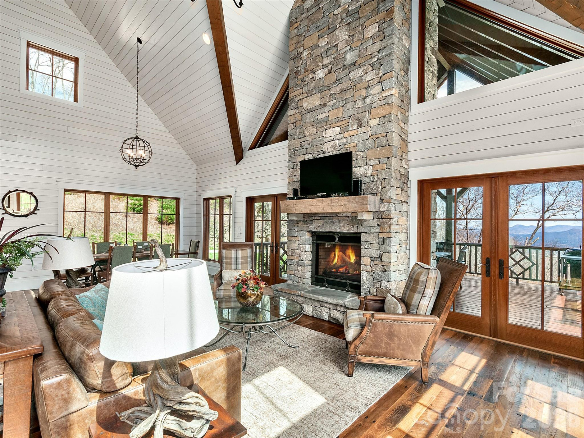 2670 Sleepy Hollow Drive - Photo 8