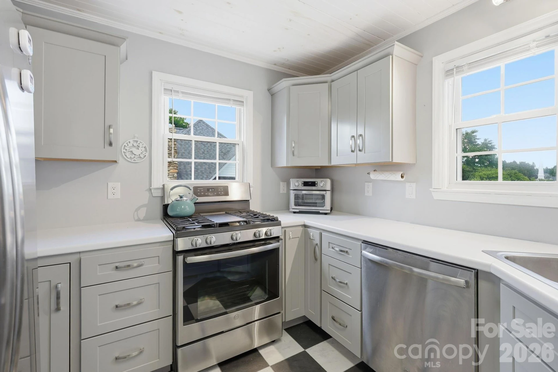 129 Mears Avenue - Photo 11