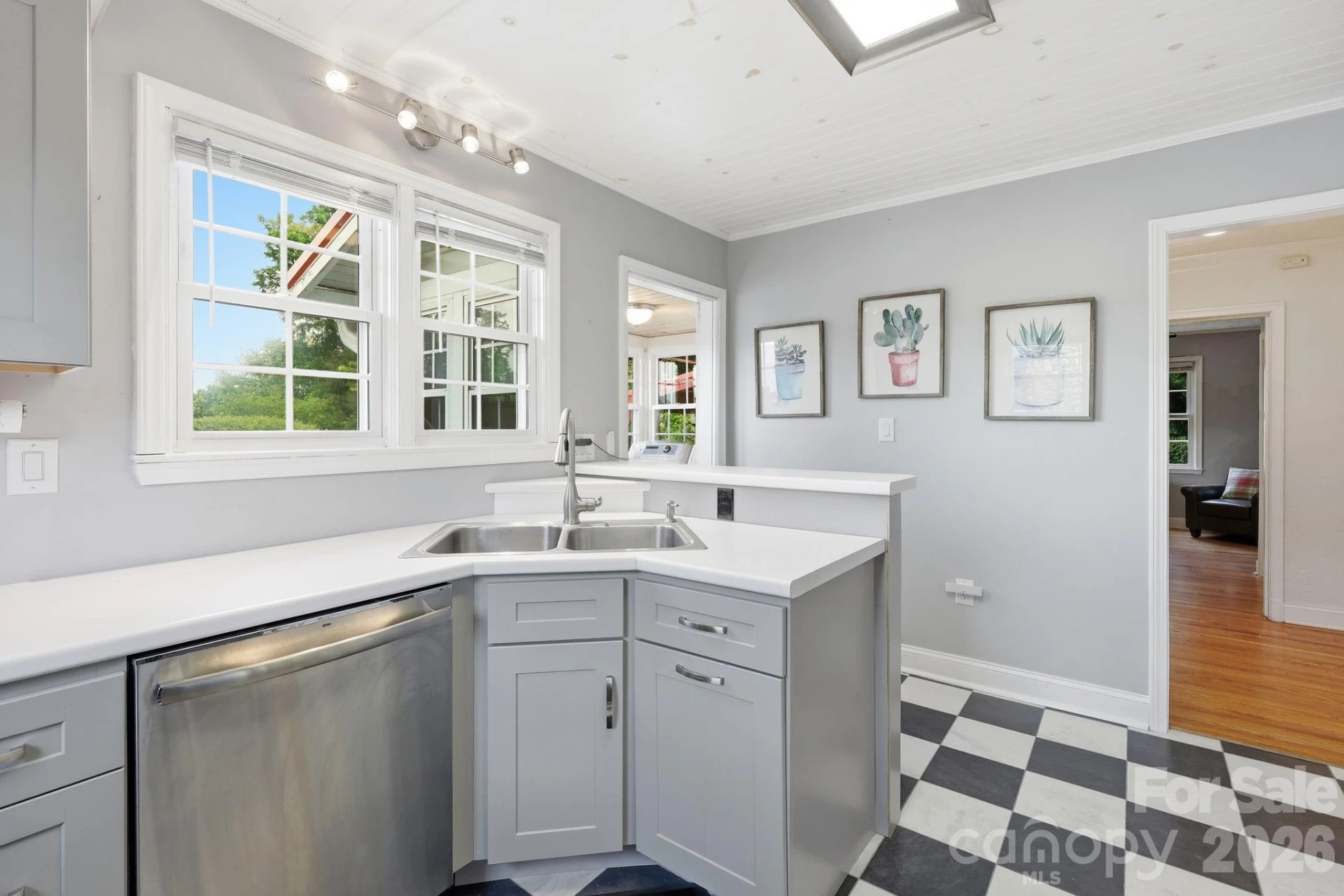 129 Mears Avenue - Photo 12