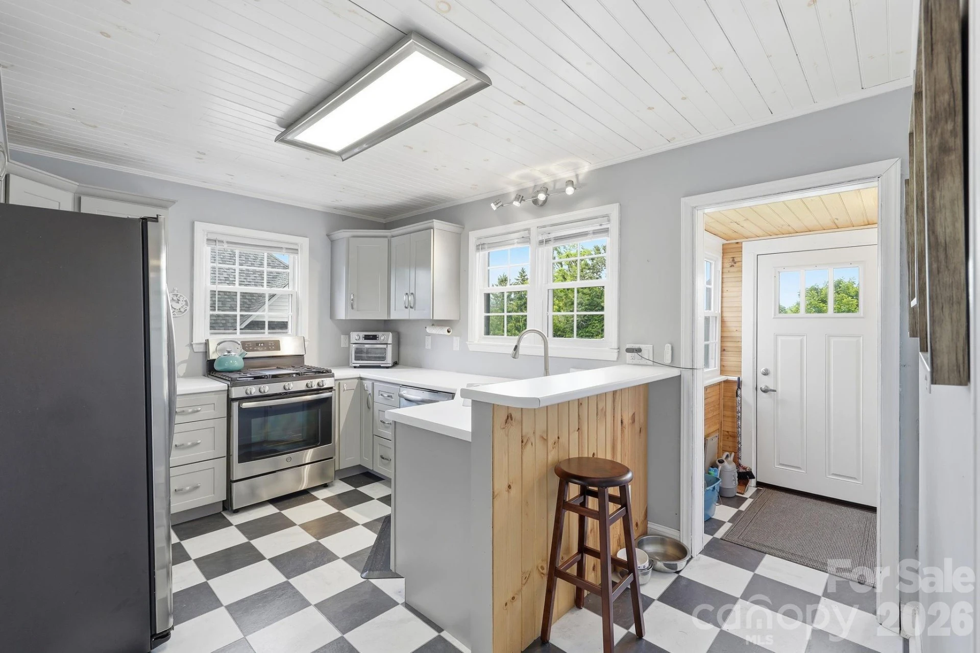 129 Mears Avenue - Photo 10