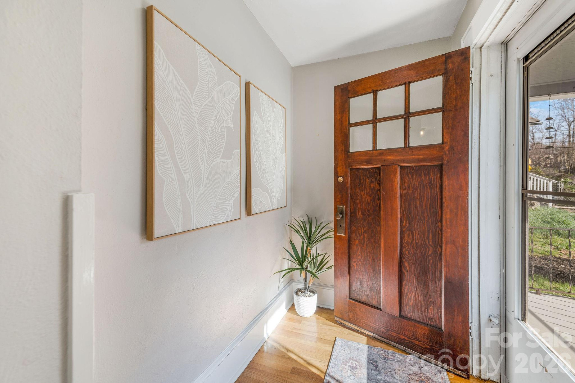 171 Wellington Street - Photo 2