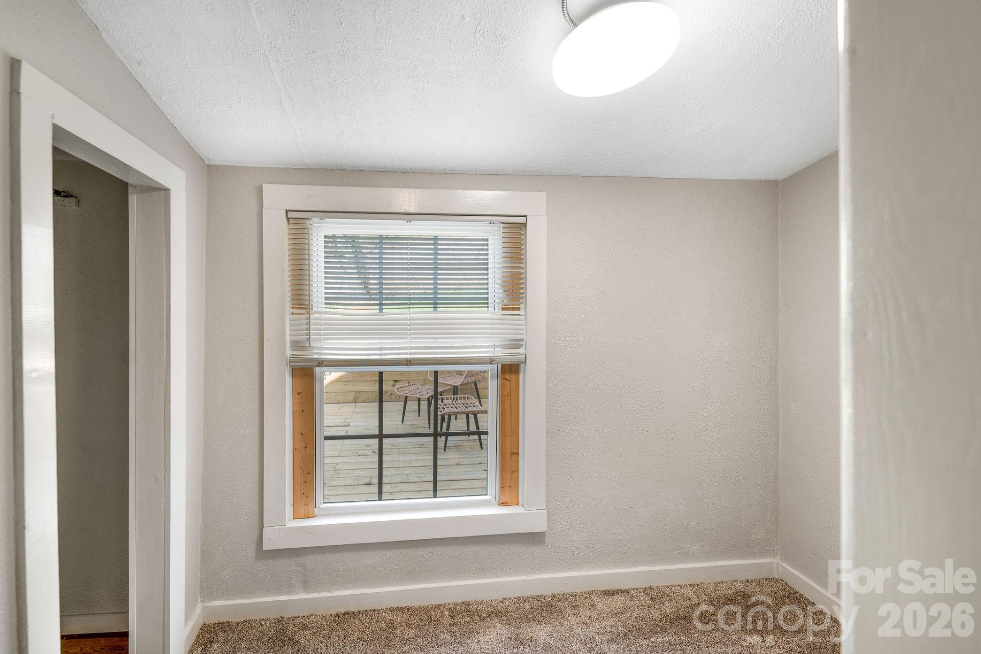 171 Wellington Street - Photo 15