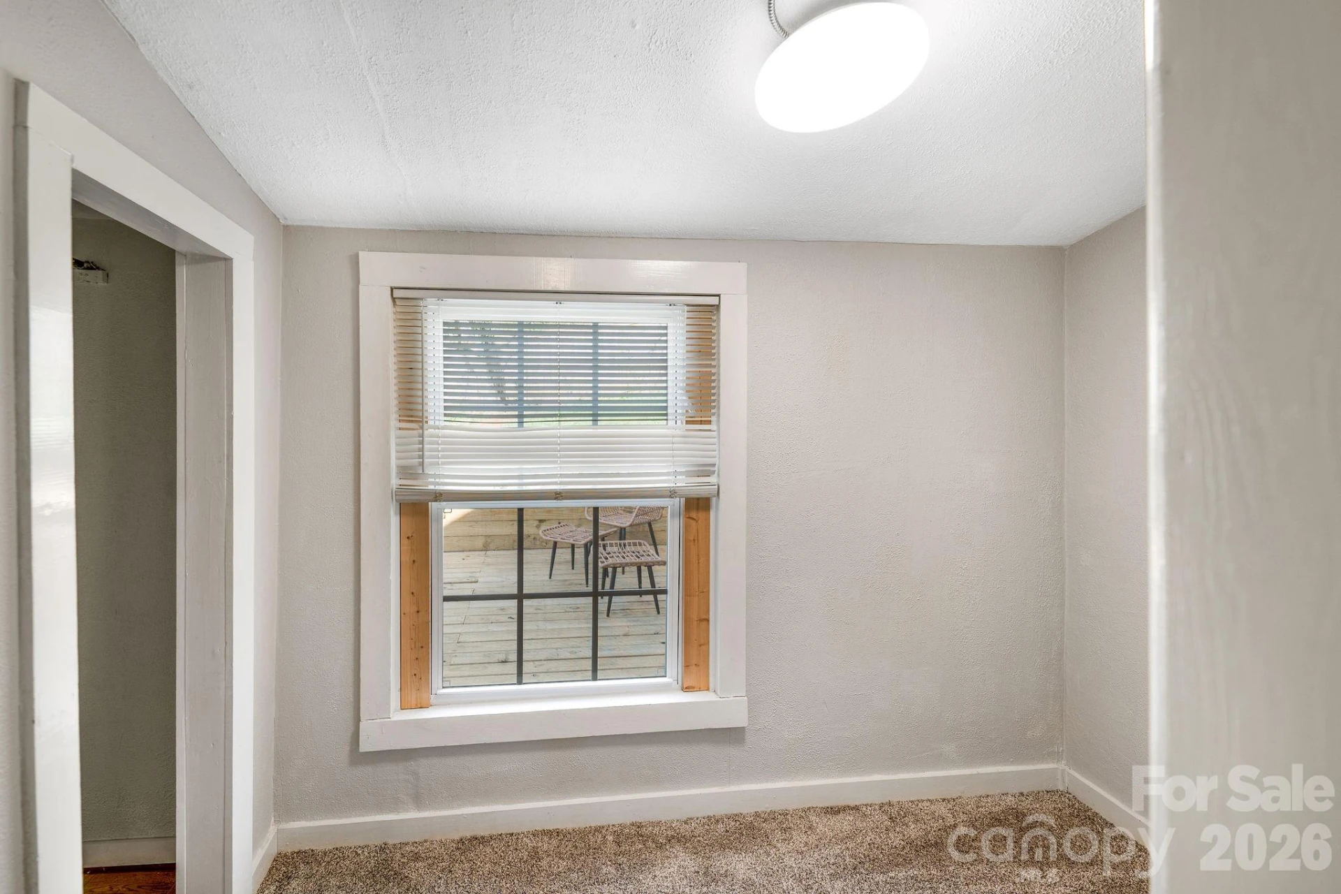 171 Wellington Street - Photo 15