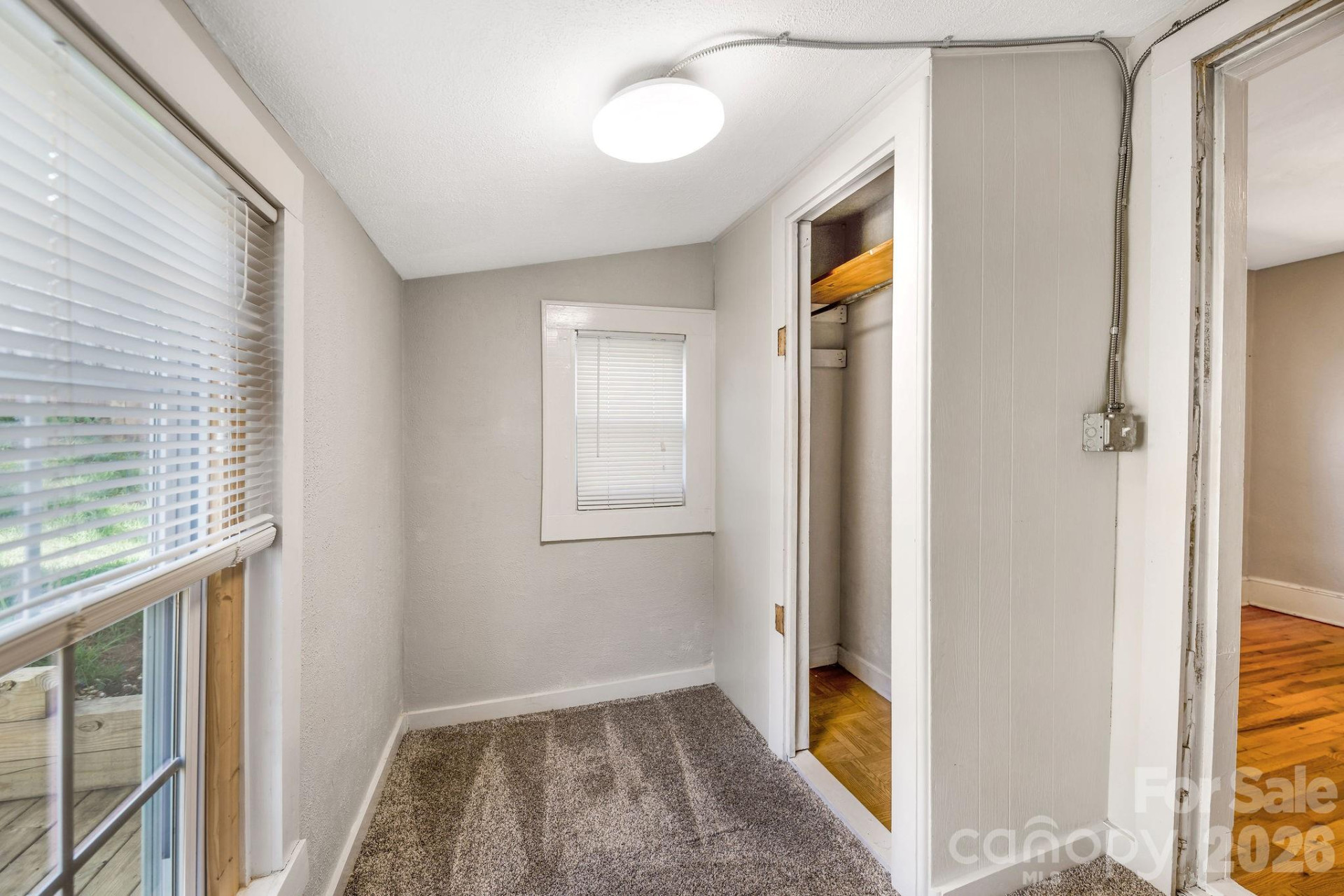 171 Wellington Street - Photo 16