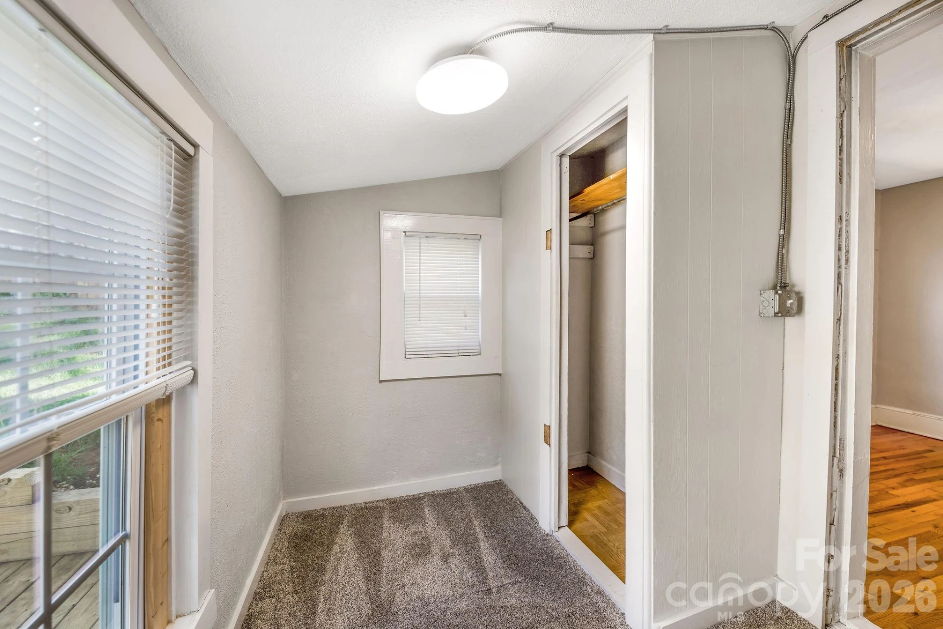 171 Wellington Street - Photo 16