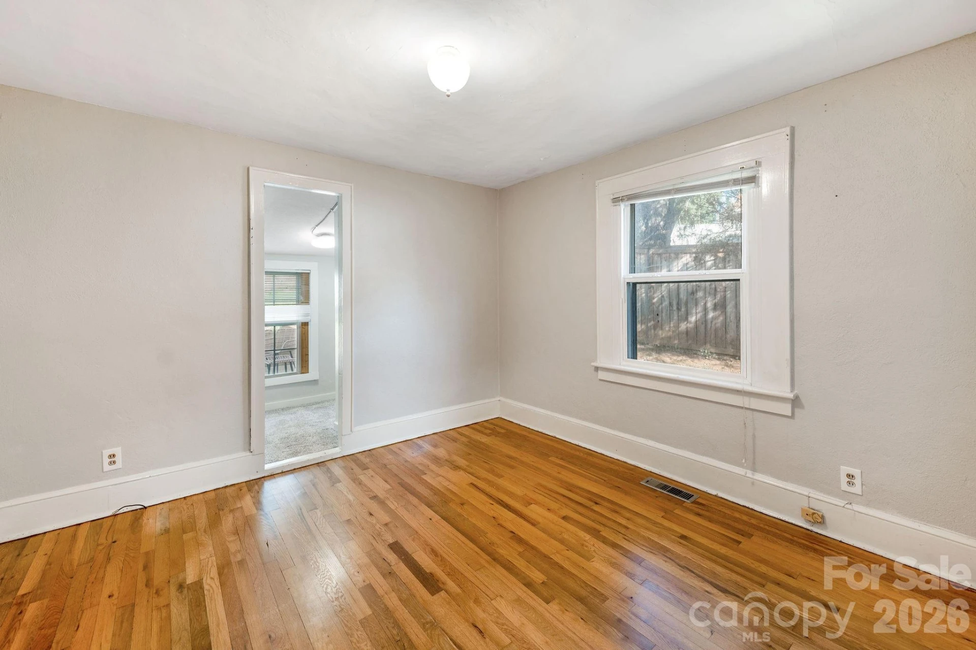171 Wellington Street - Photo 17