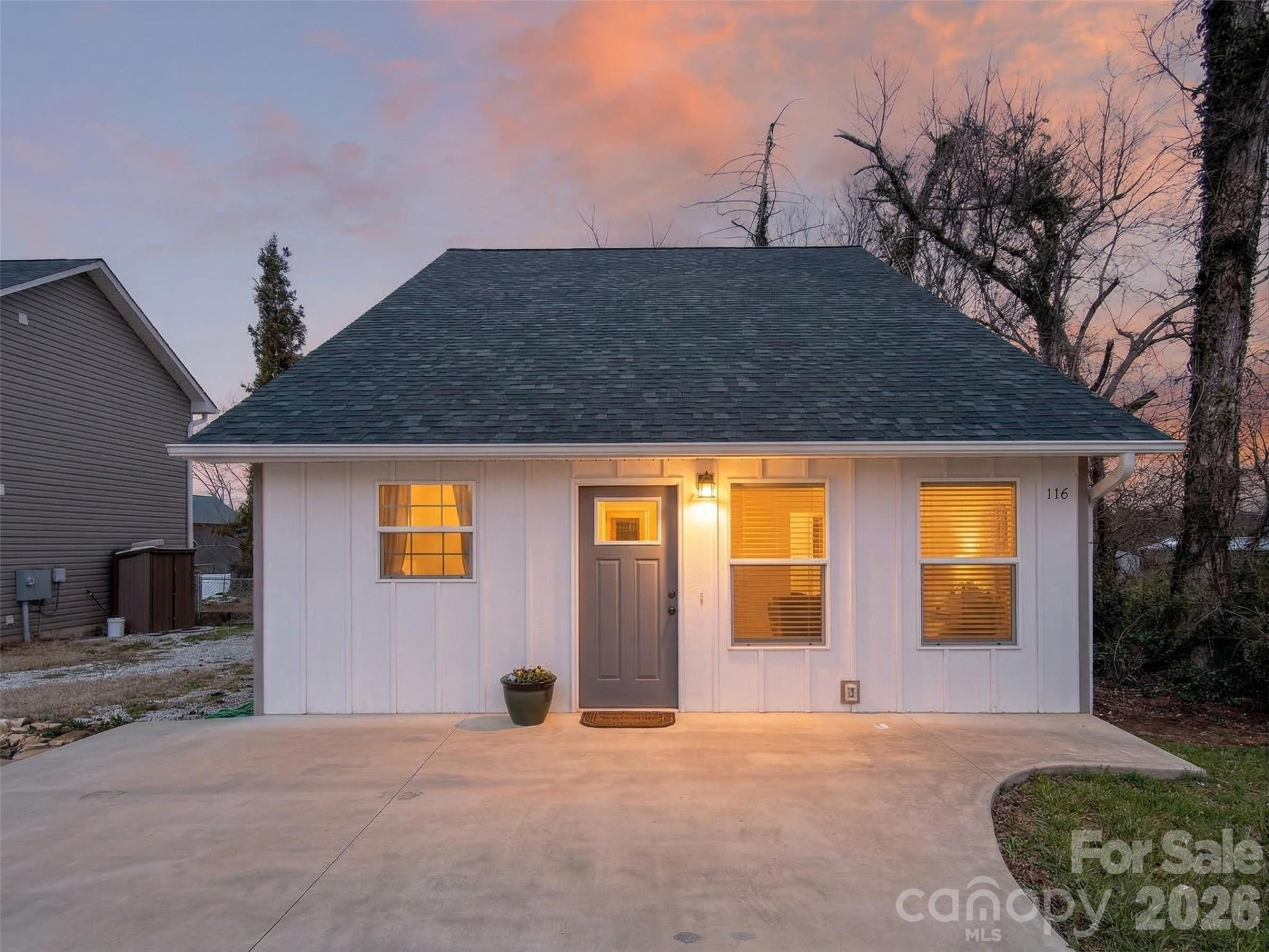 116 Bostic Street - Photo 2
