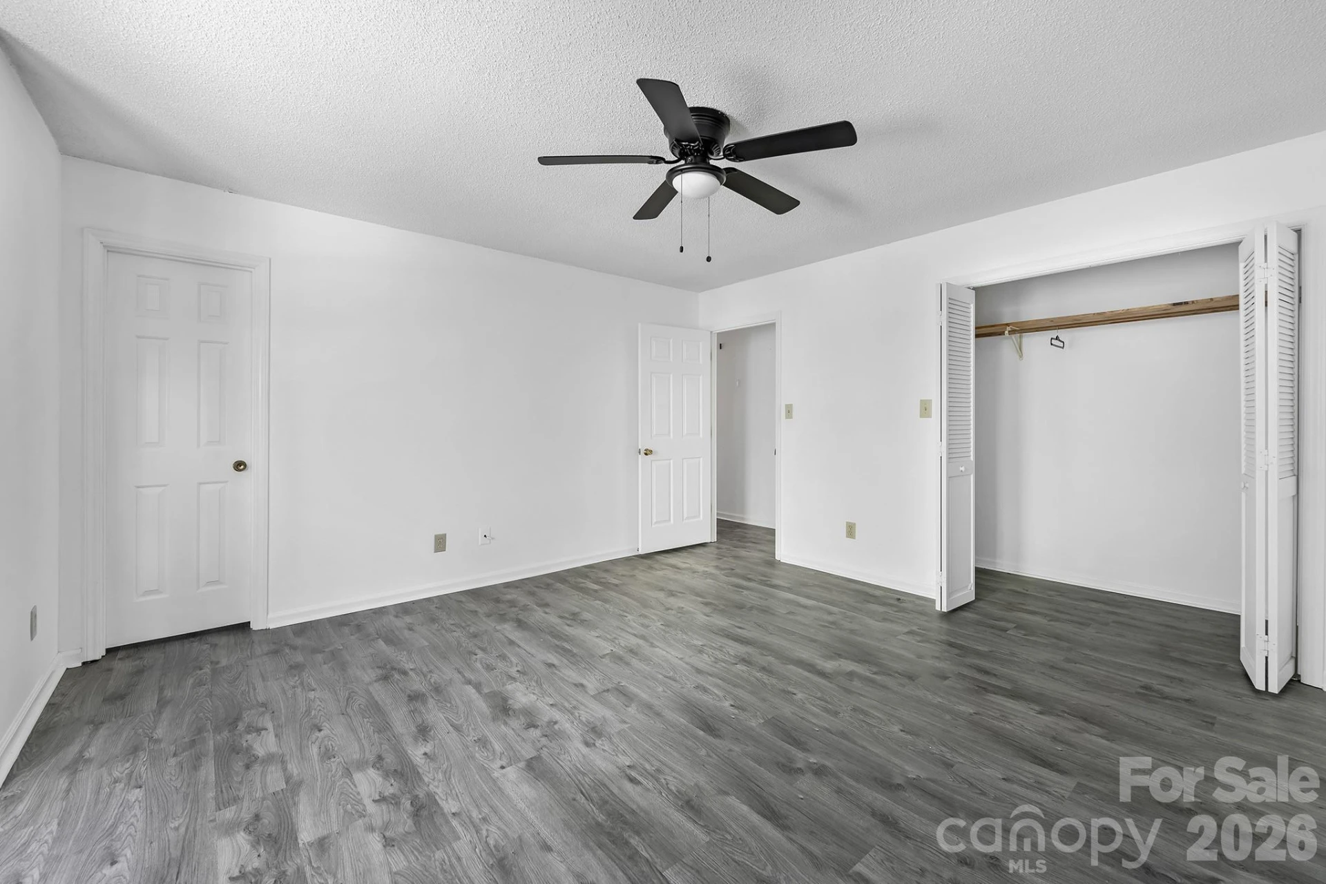 21014 Pine Ridge Drive - Photo 15