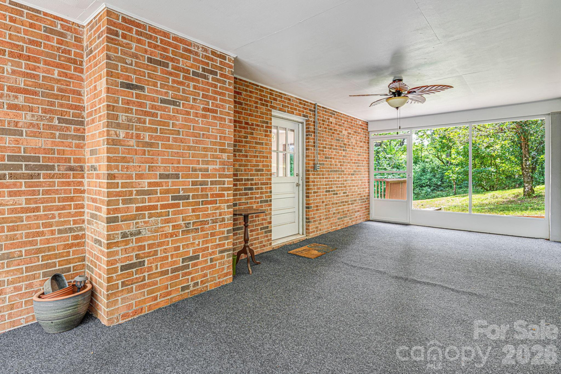 61 Spring Cove Drive - Photo 4