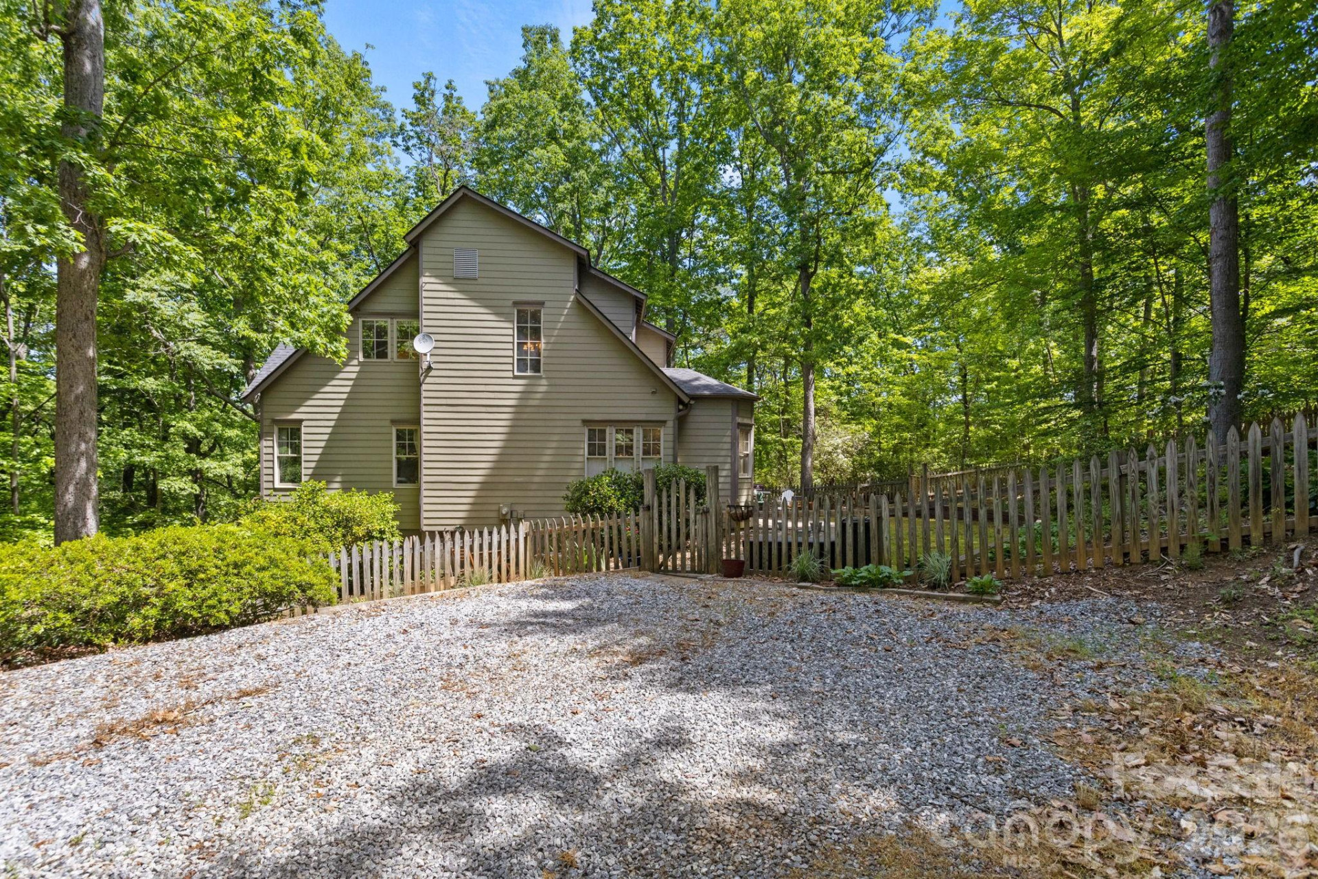 2825 Hunting Country Road - Photo 2