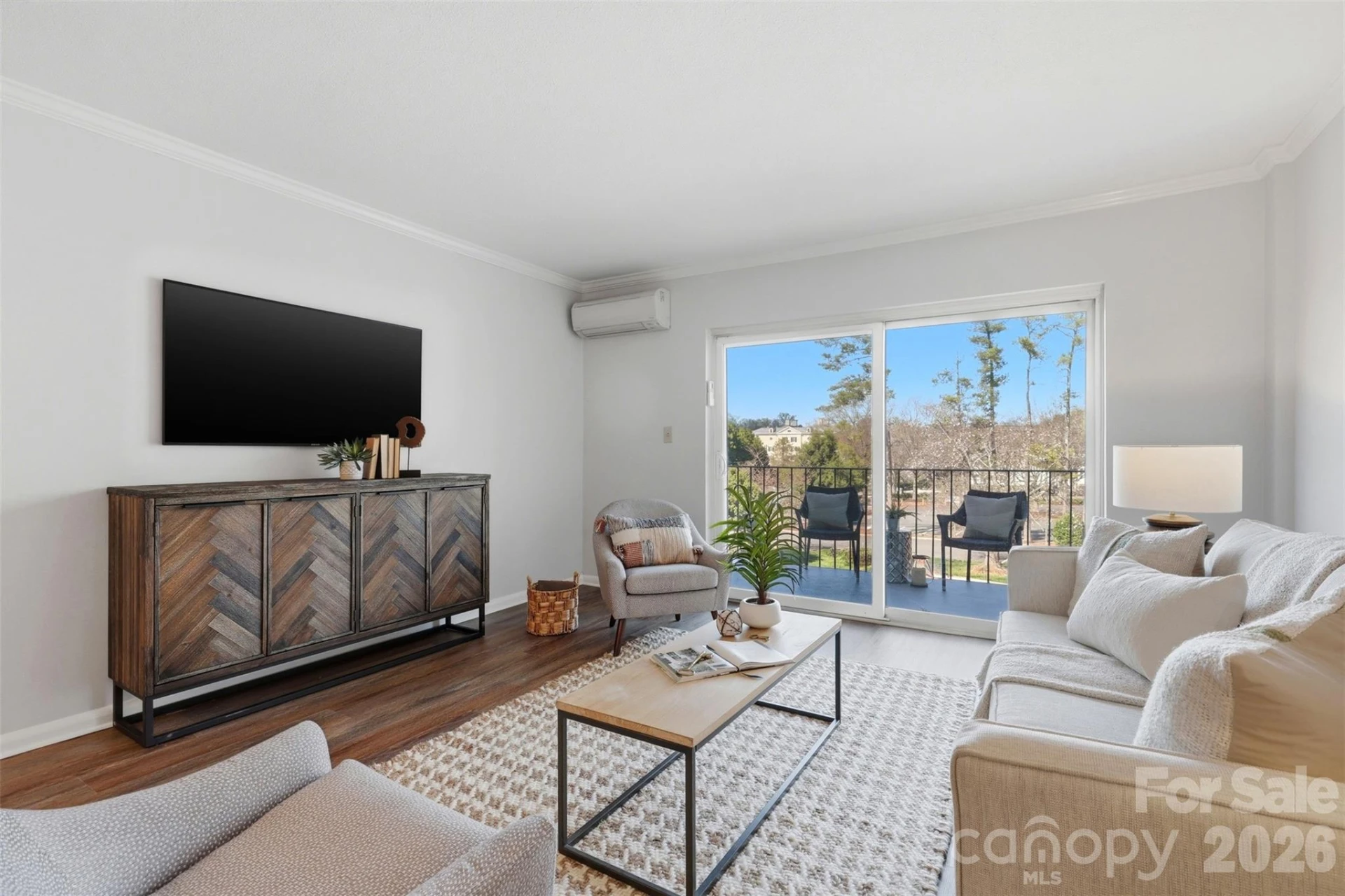 2503 Roswell Avenue #302 - Photo 4