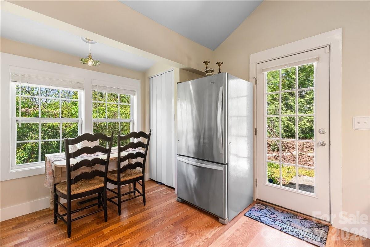 14 Woodrow Avenue - Photo 11