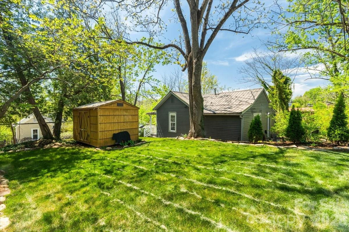 14 Woodrow Avenue - Photo 3