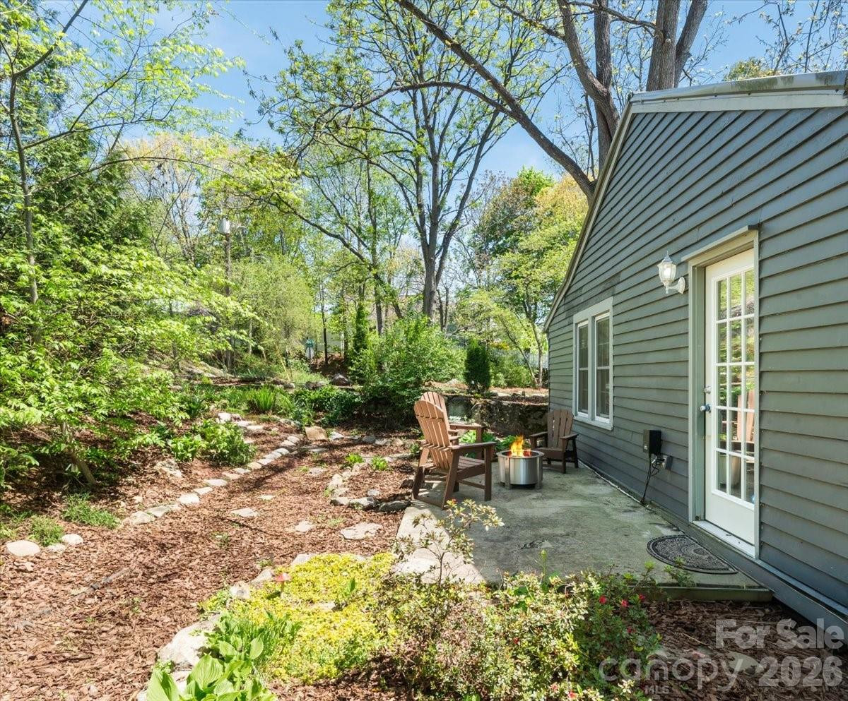 14 Woodrow Avenue - Photo 5