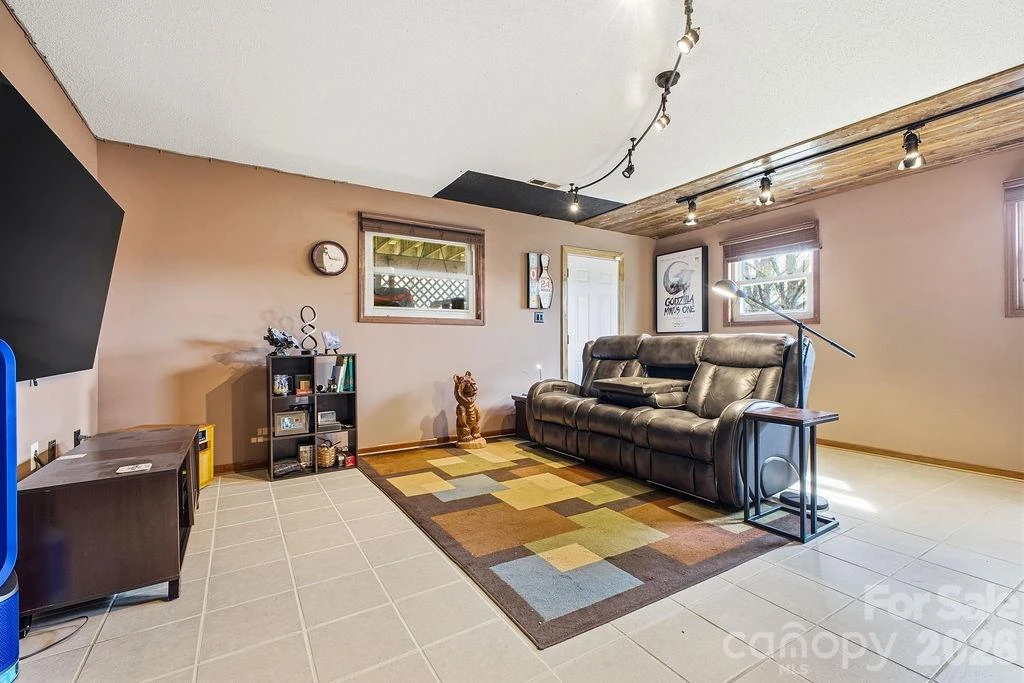 93 Hidden Falls Drive - Photo 37