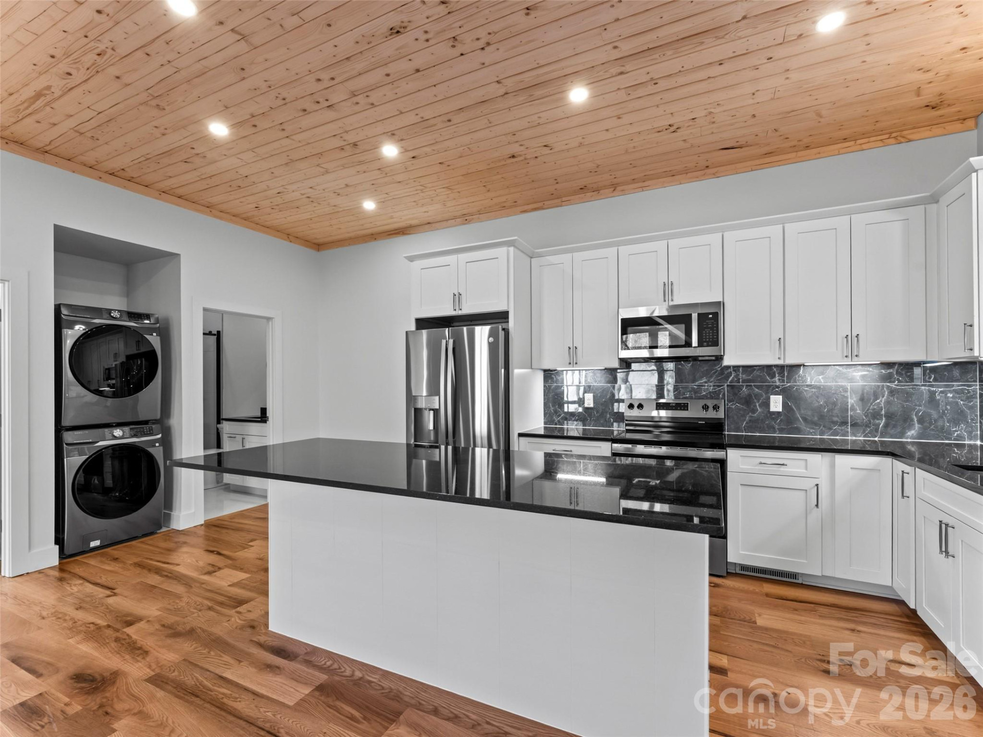 80-81 Villa Lane - Photo 12