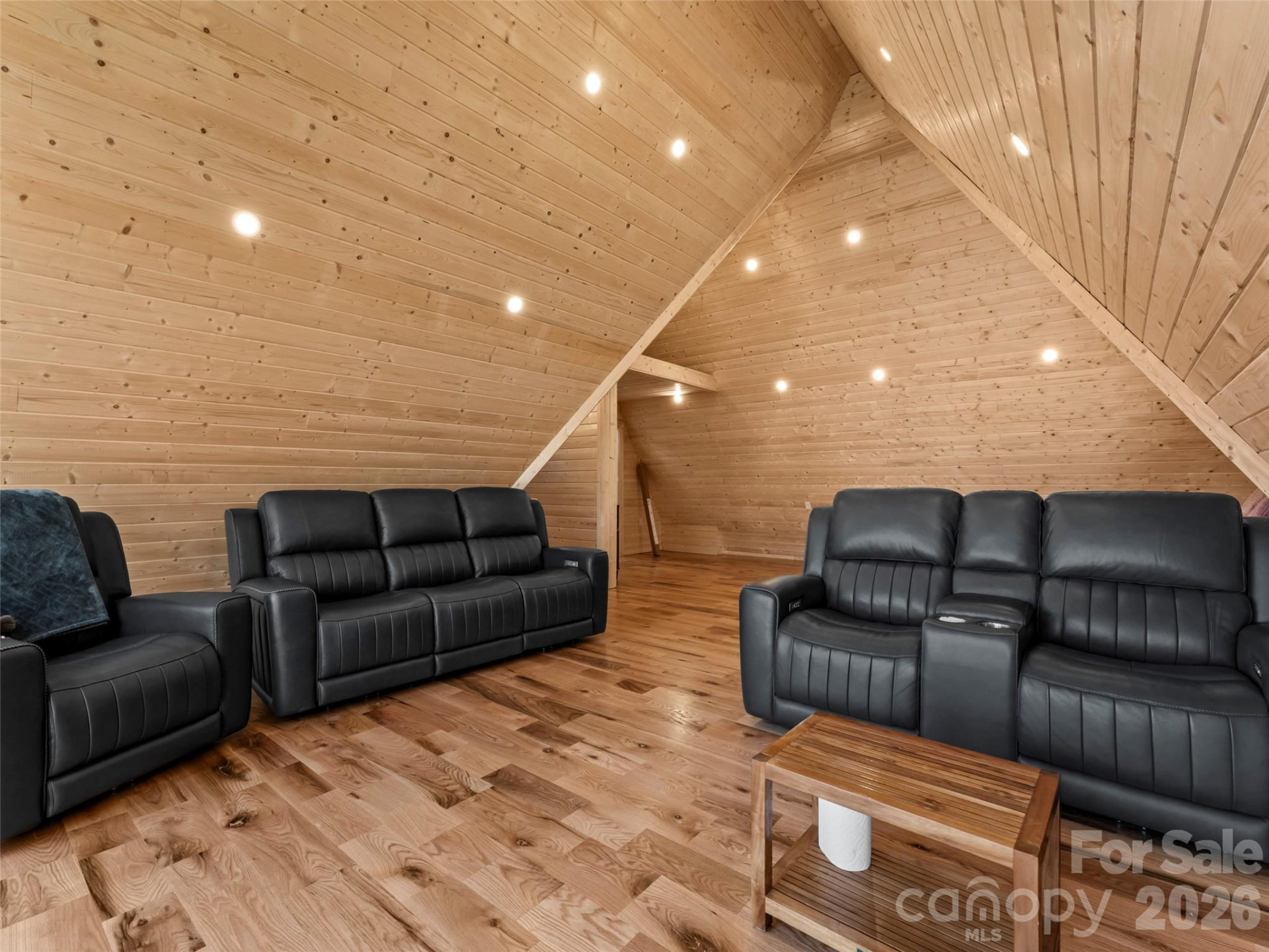 80-81 Villa Lane - Photo 41