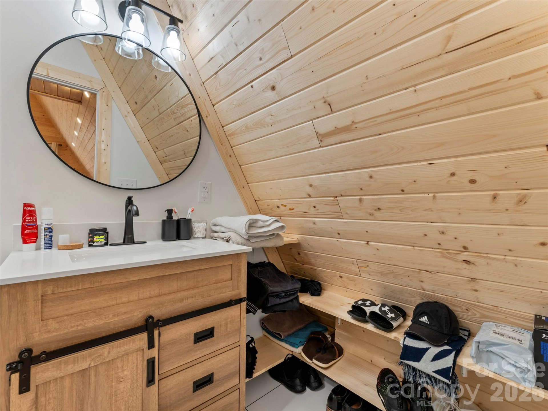 80-81 Villa Lane - Photo 46