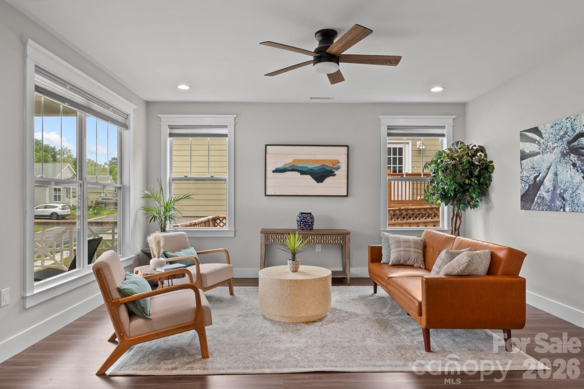 1112 Blueview Drive - Photo 2