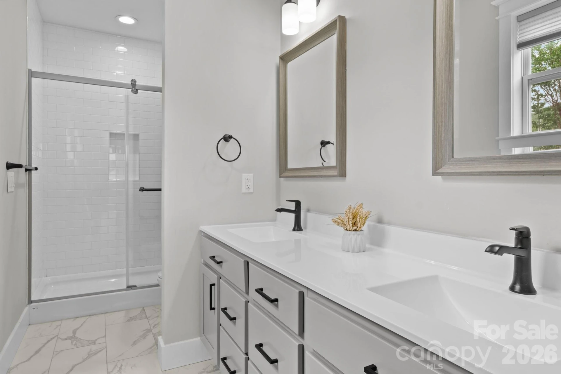 1112 Blueview Drive - Photo 16