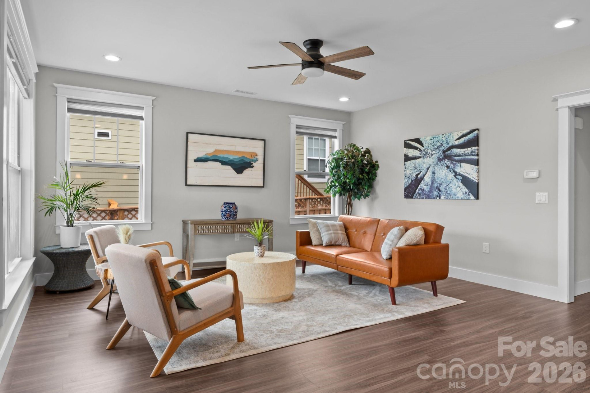 1112 Blueview Drive - Photo 3