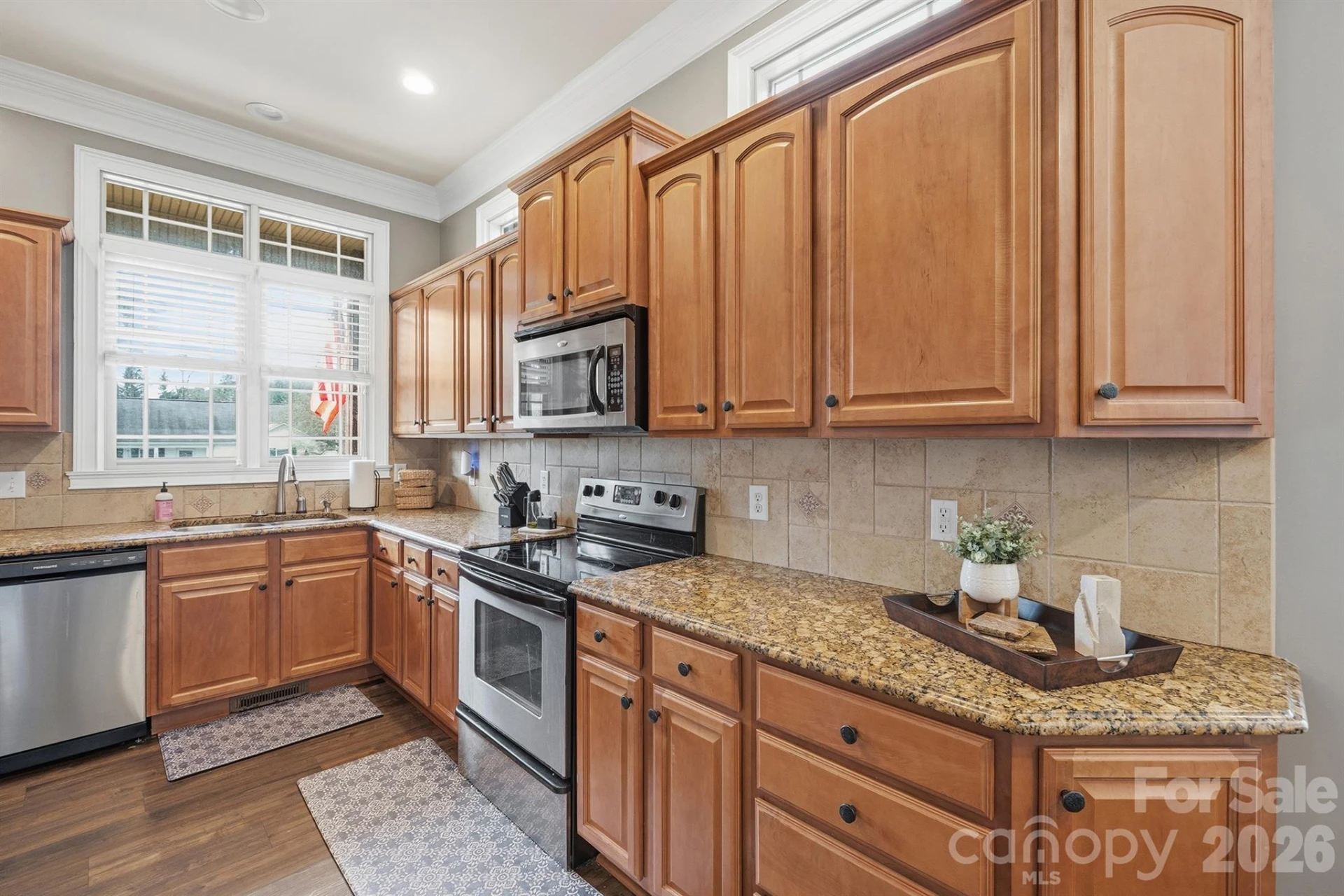 140 Pine Bluff Drive - Photo 6