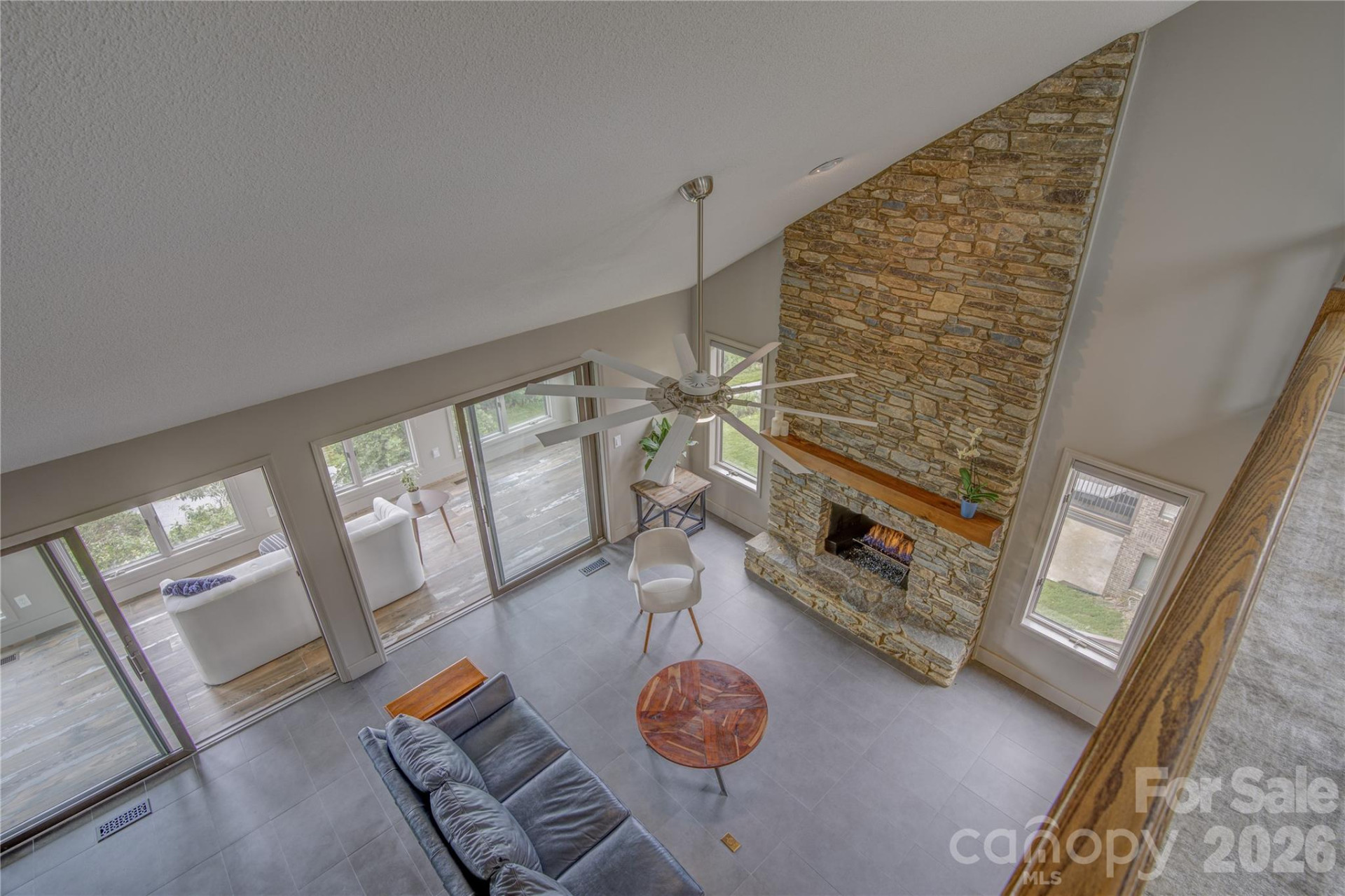 204 Fleetwood Plaza - Photo 13