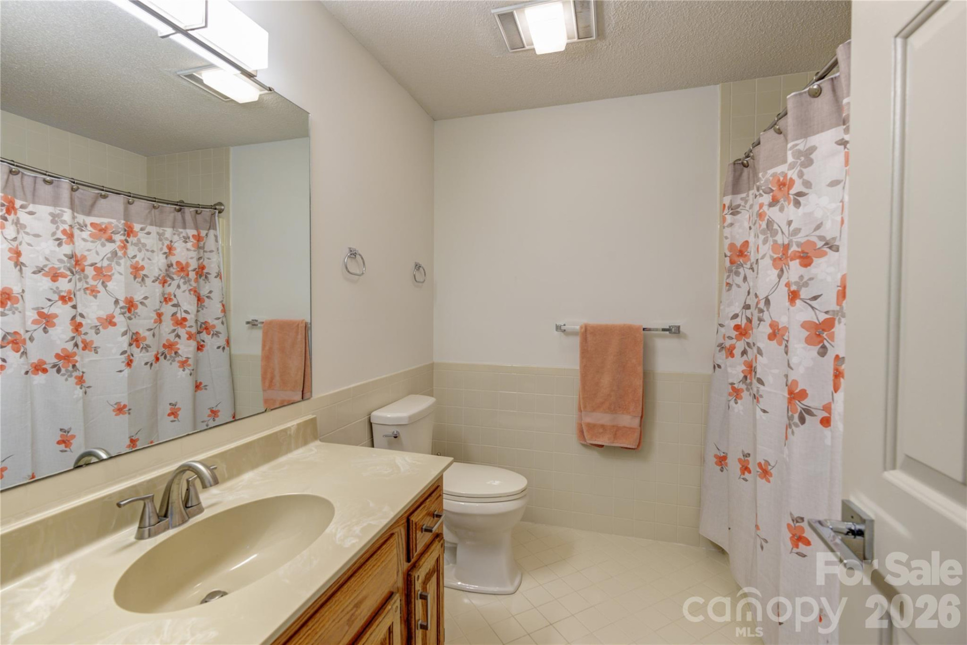 204 Fleetwood Plaza - Photo 18