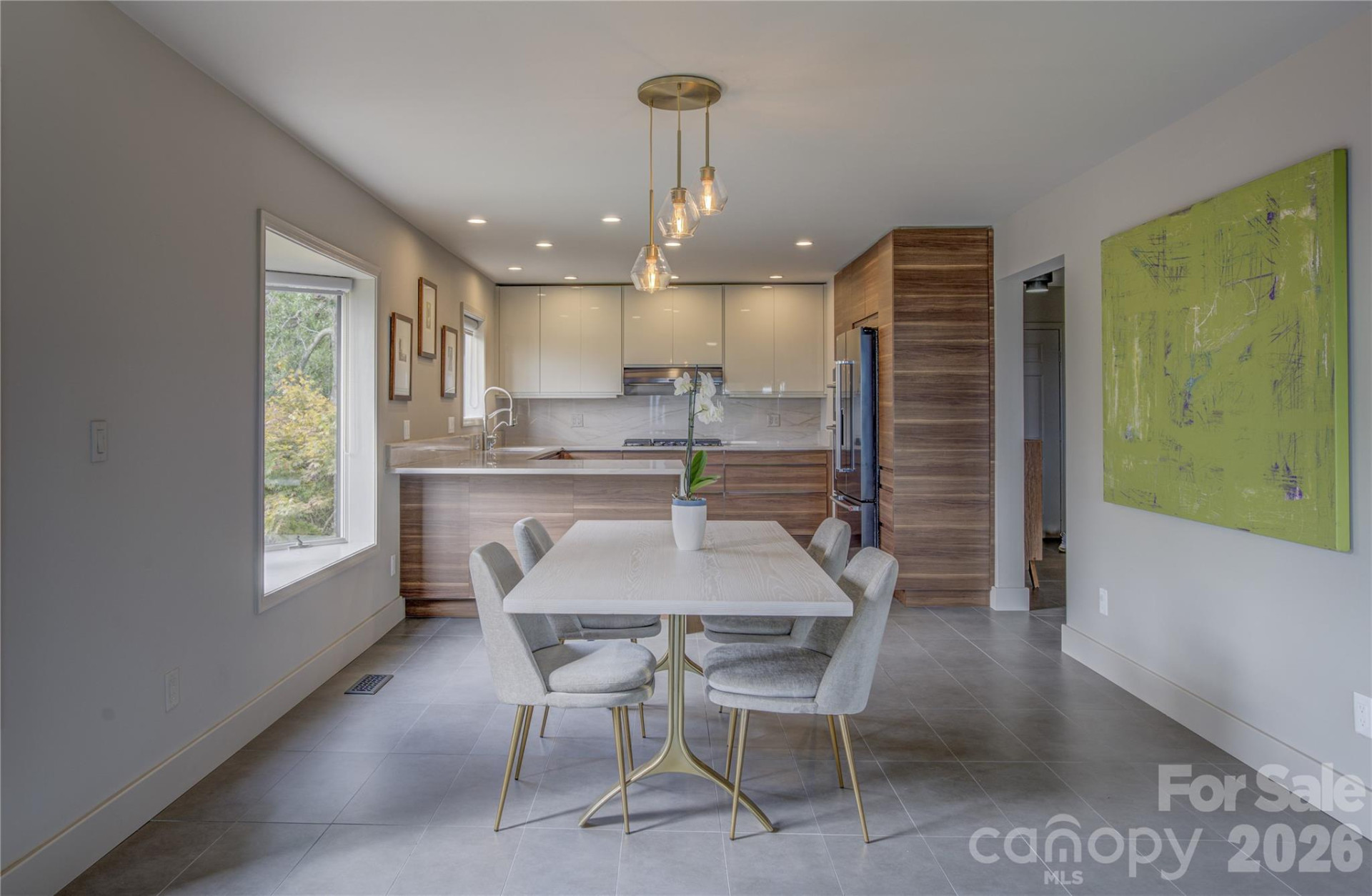 204 Fleetwood Plaza - Photo 3