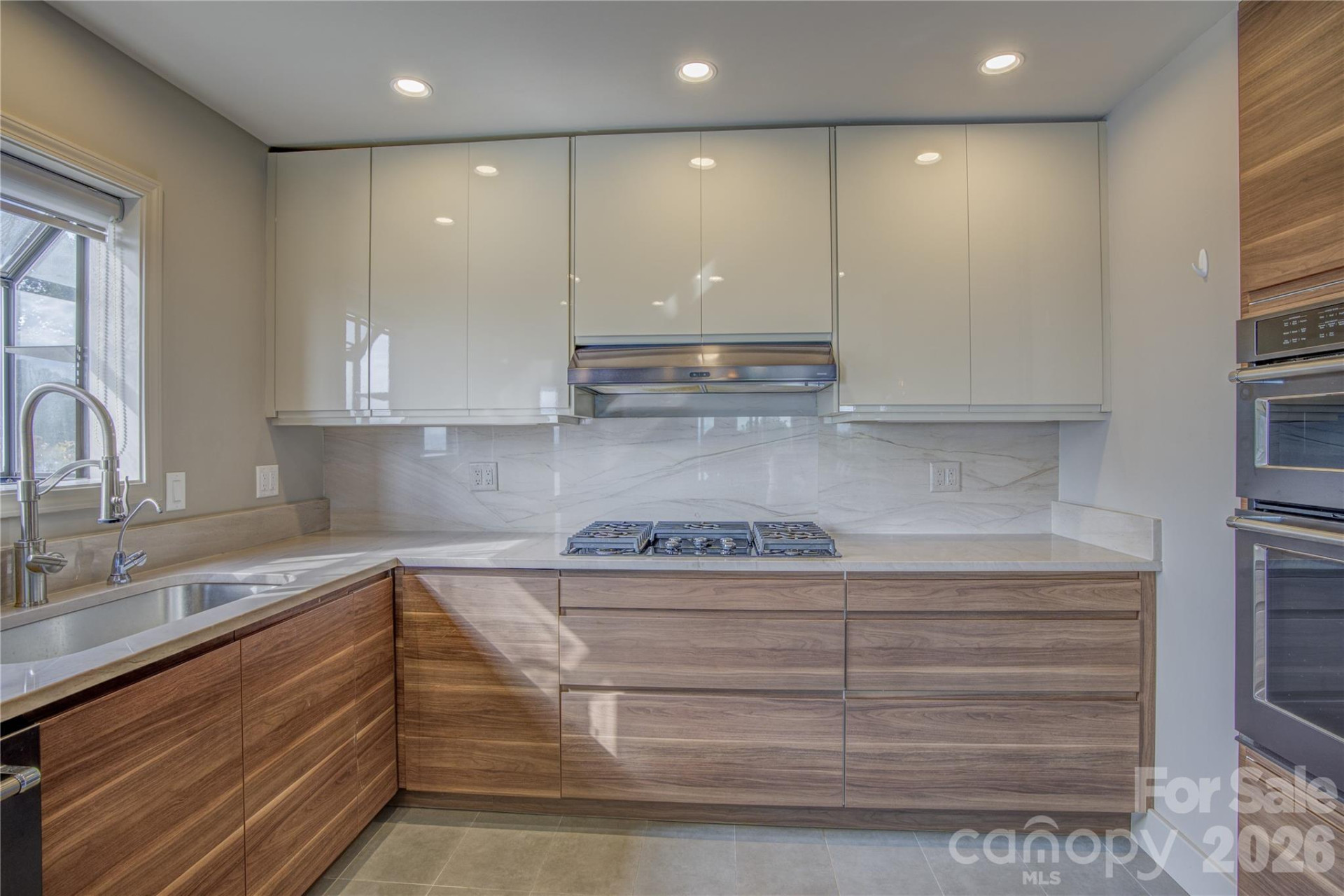 204 Fleetwood Plaza - Photo 5