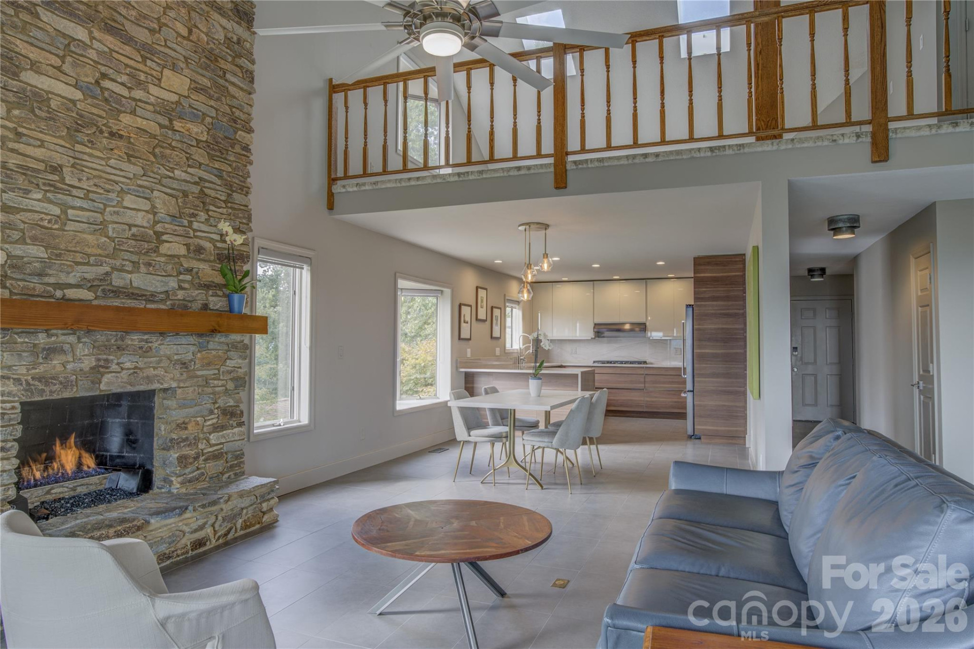 204 Fleetwood Plaza - Photo 7