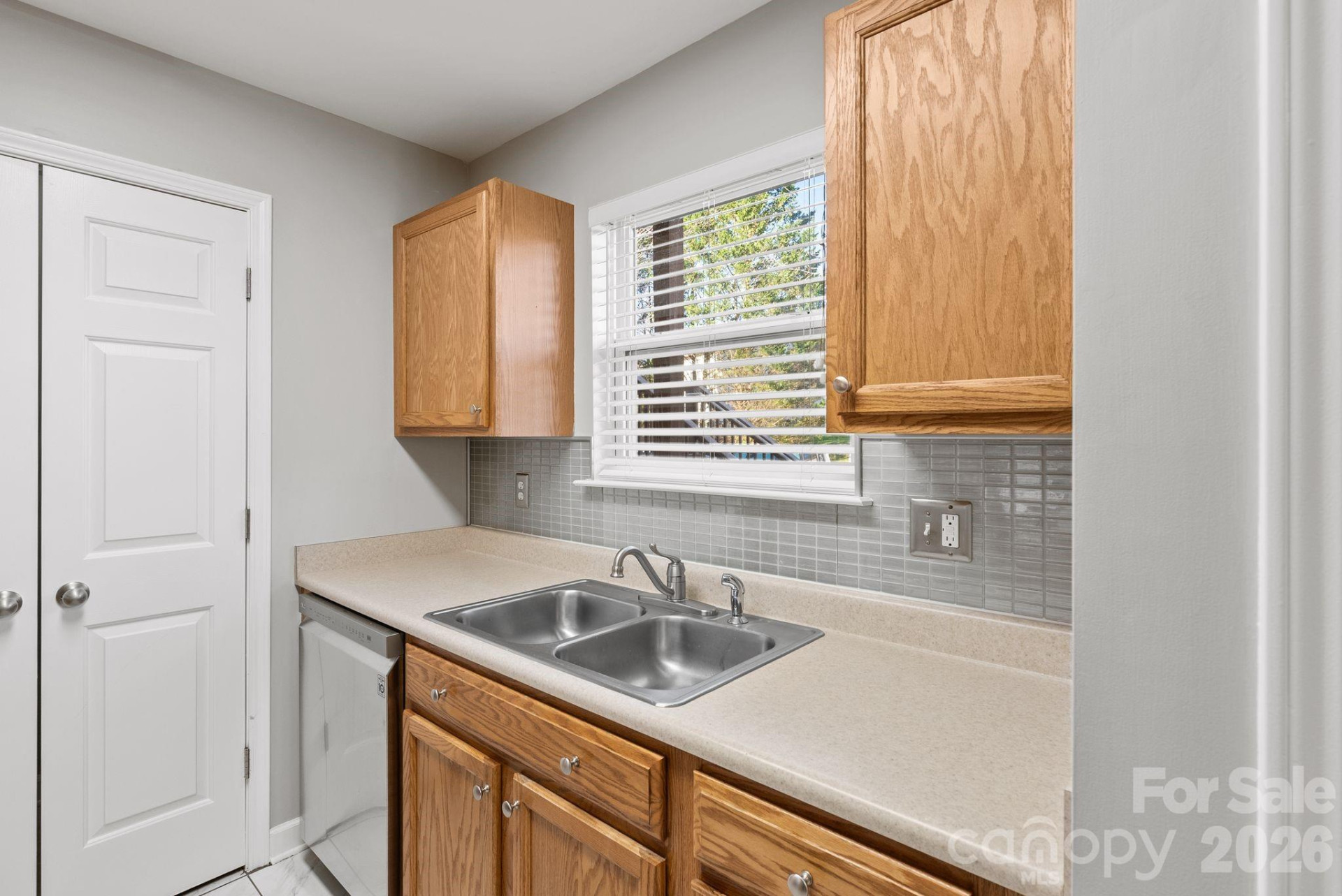 702 Olde Covington Way - Photo 9