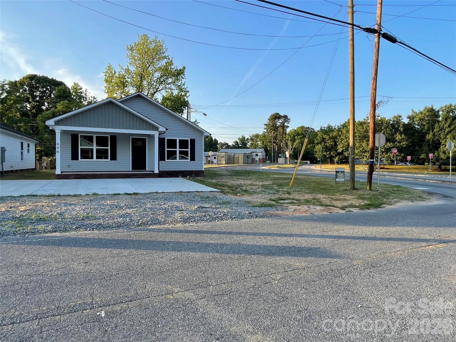 600 Bethpage Road - Photo 18