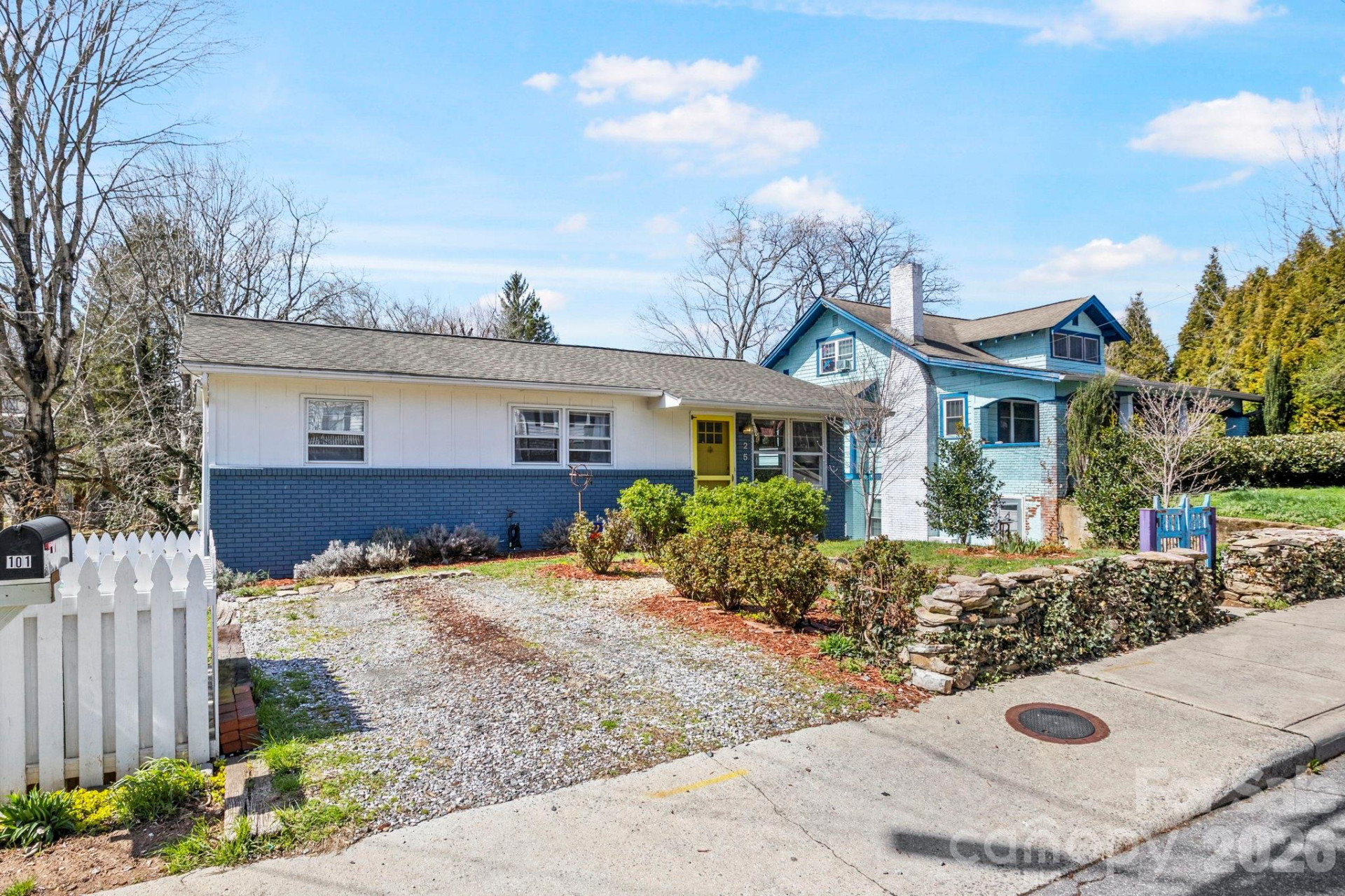 25 Ridgelawn Road - Photo 3