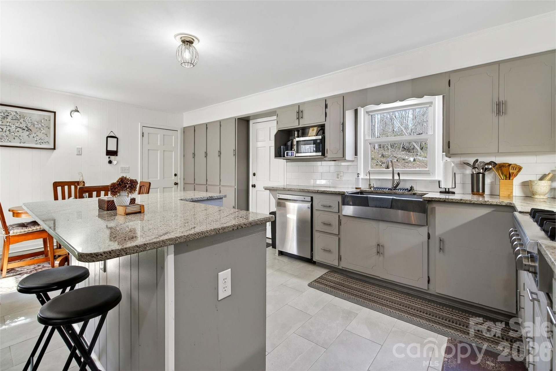 217 Miller Street - Photo 14