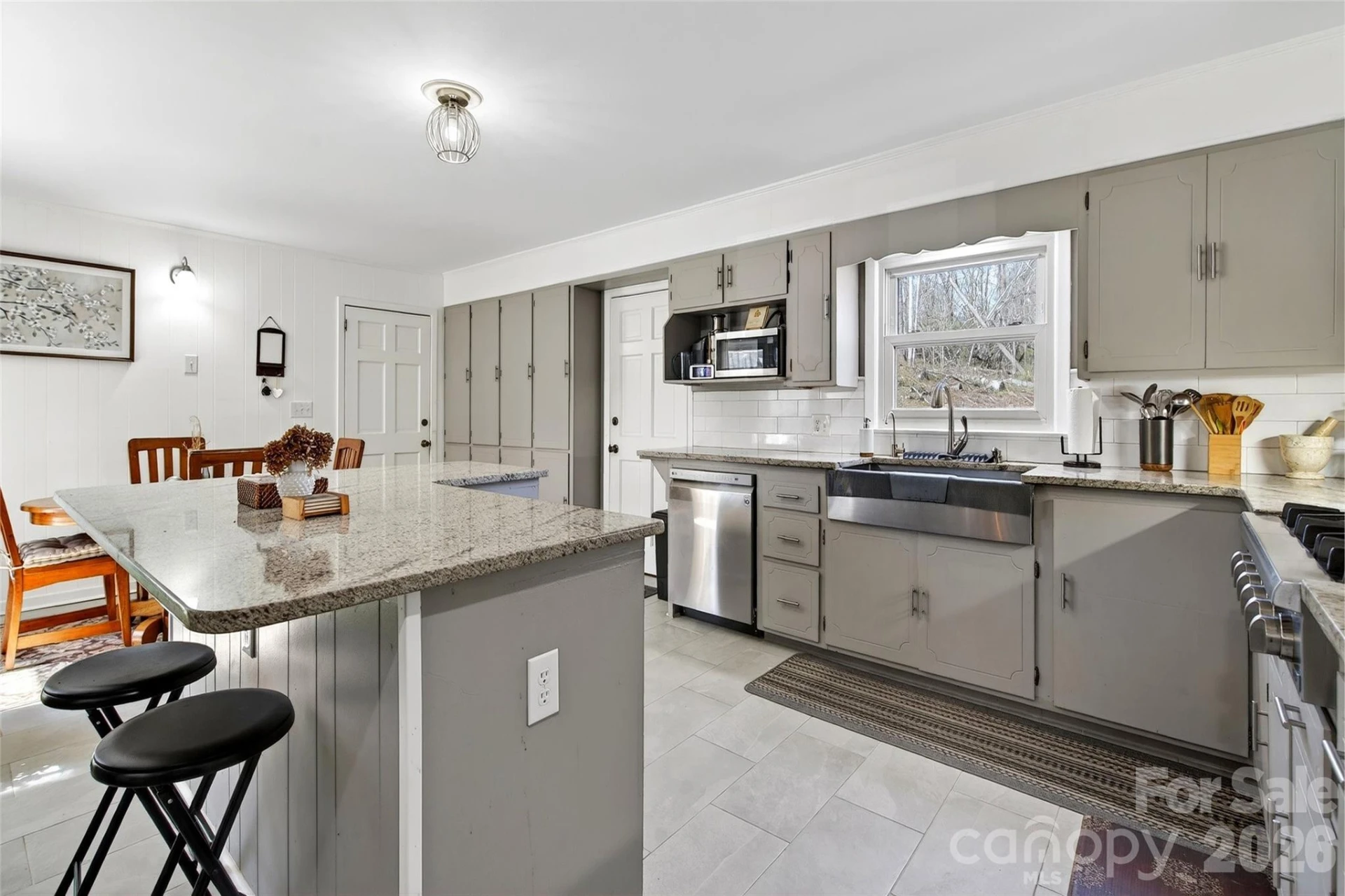 217 Miller Street - Photo 14