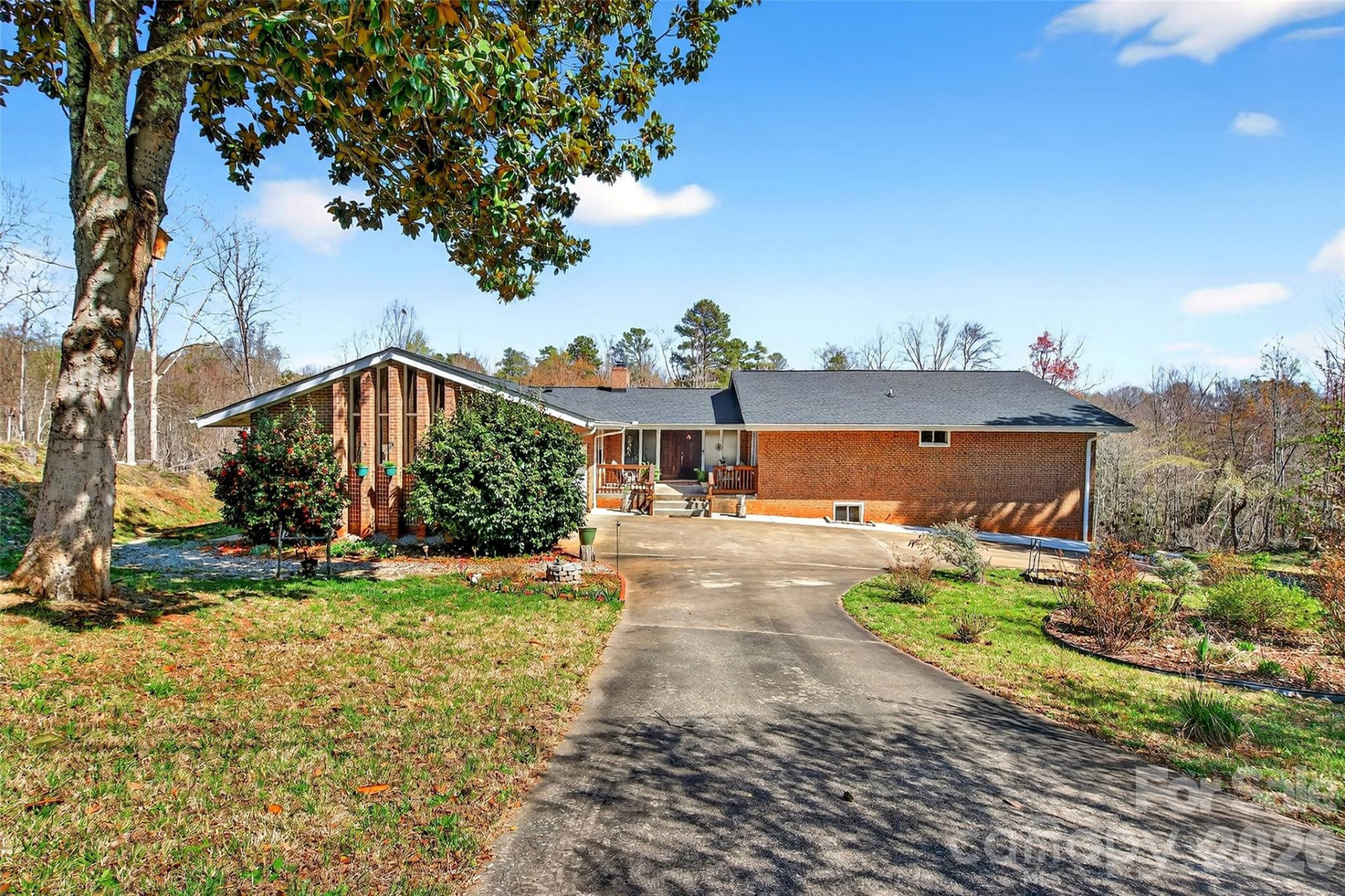 217 Miller Street - Photo 3