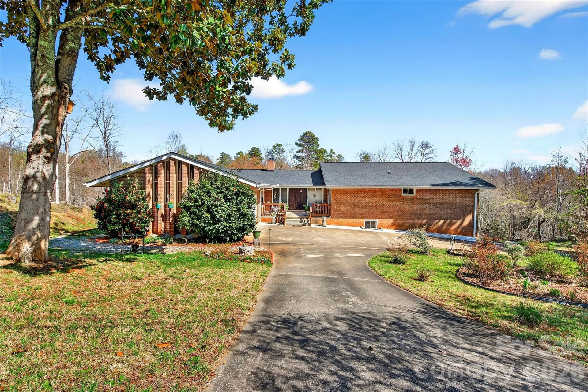 217 Miller Street - Photo 3