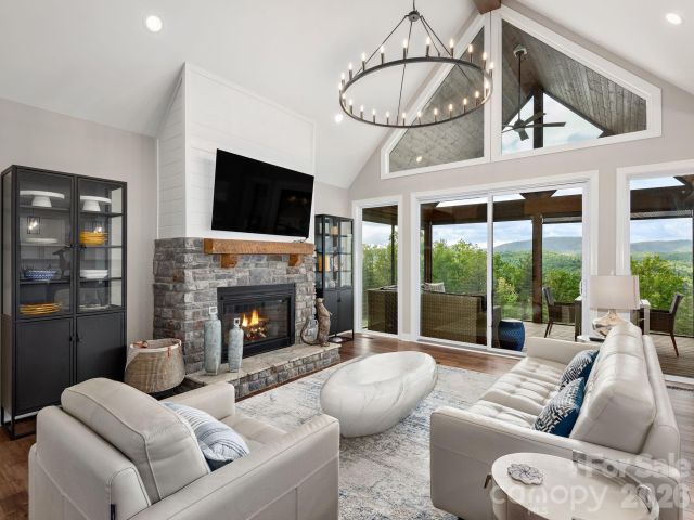 636 Crystal Heights Drive