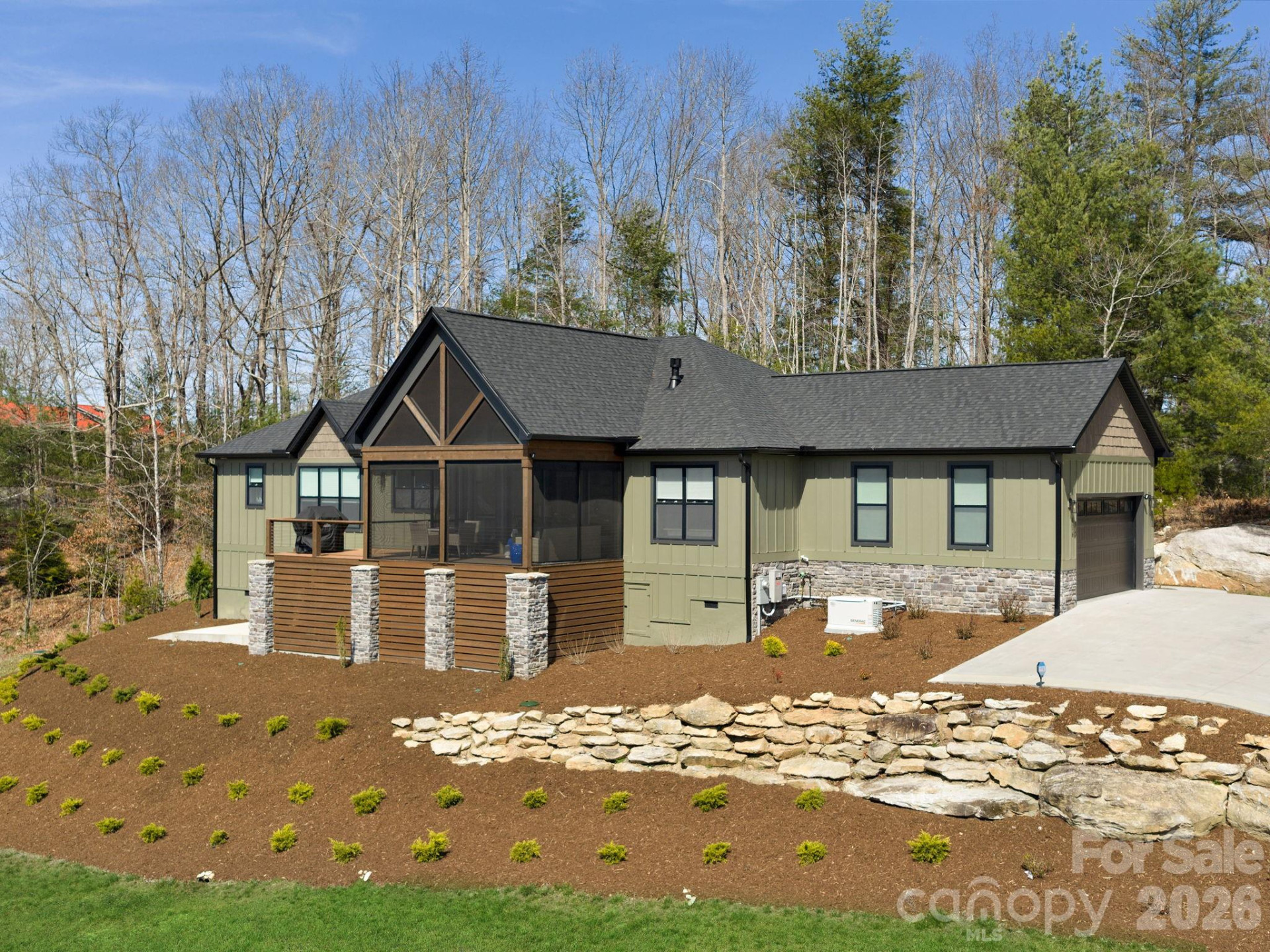 636 Crystal Heights Drive - Photo 3