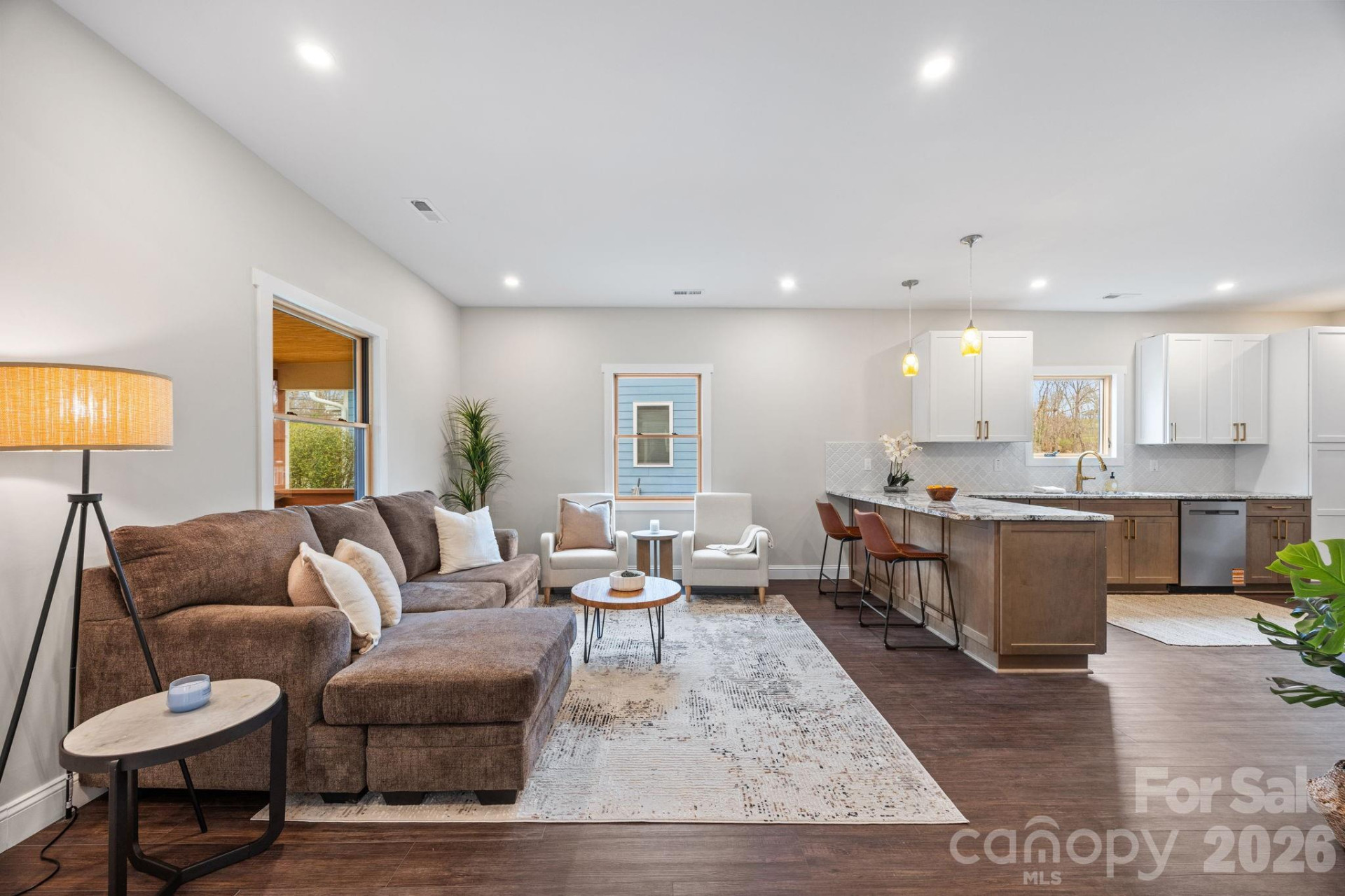 102 Clingman Avenue - Photo 5