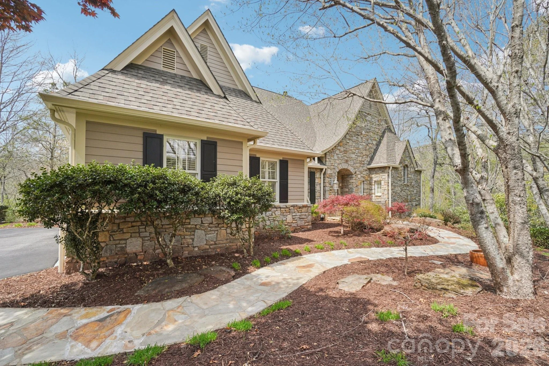 304 Pine Forest Trace