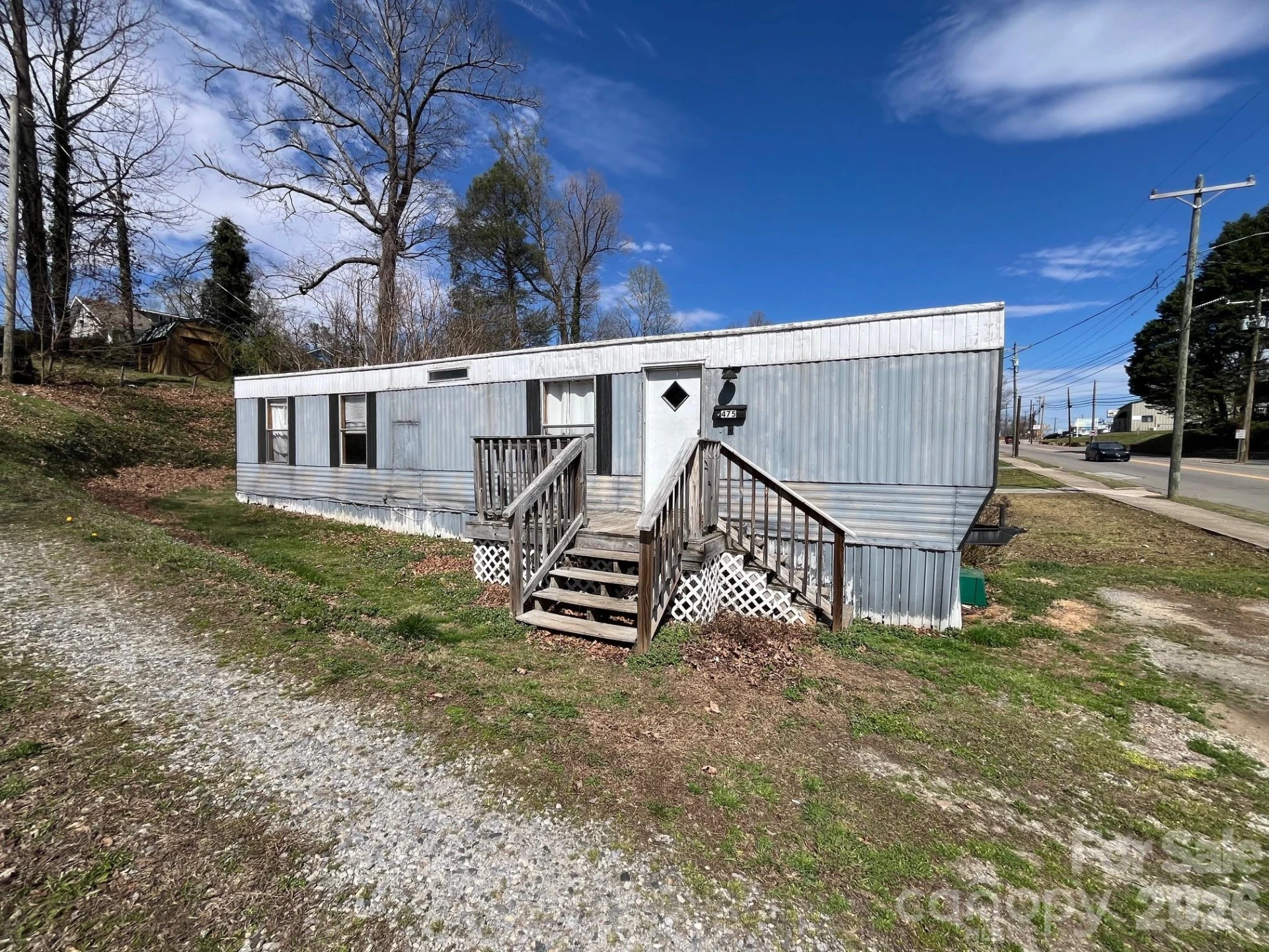 475 Court Street - Photo 2